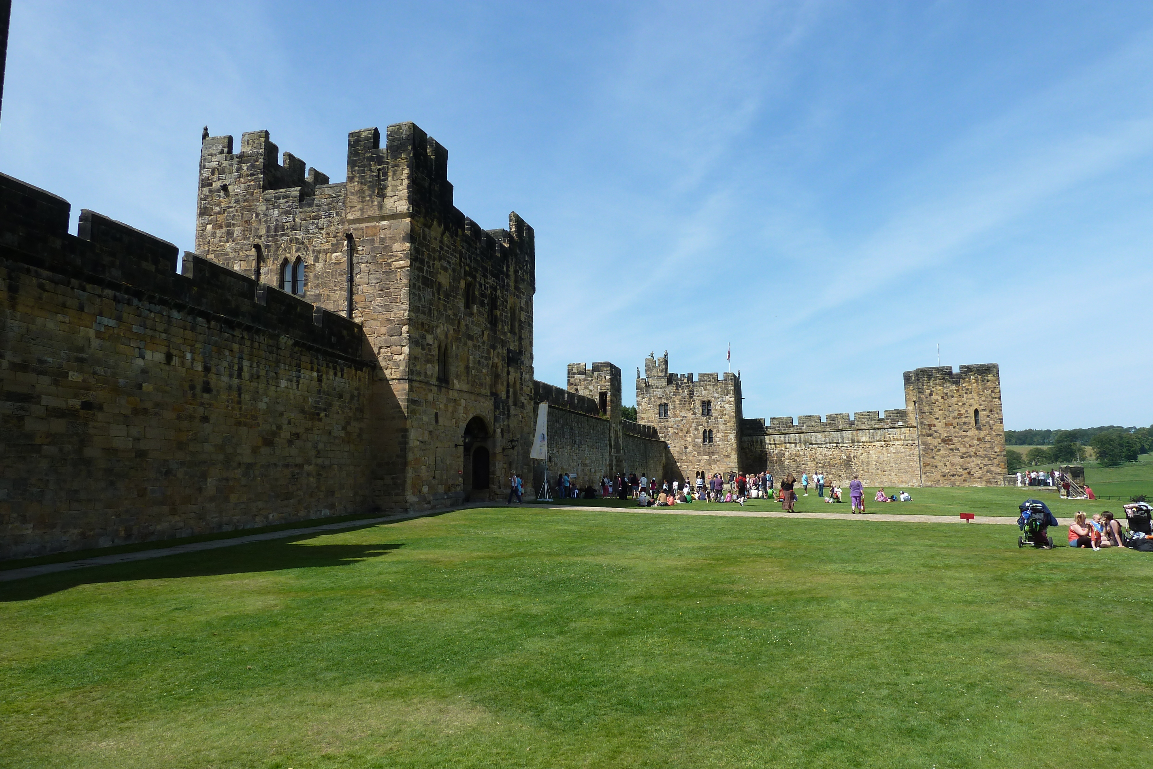 Picture United Kingdom Scotland Alnwick 2011-07 9 - Tour Alnwick