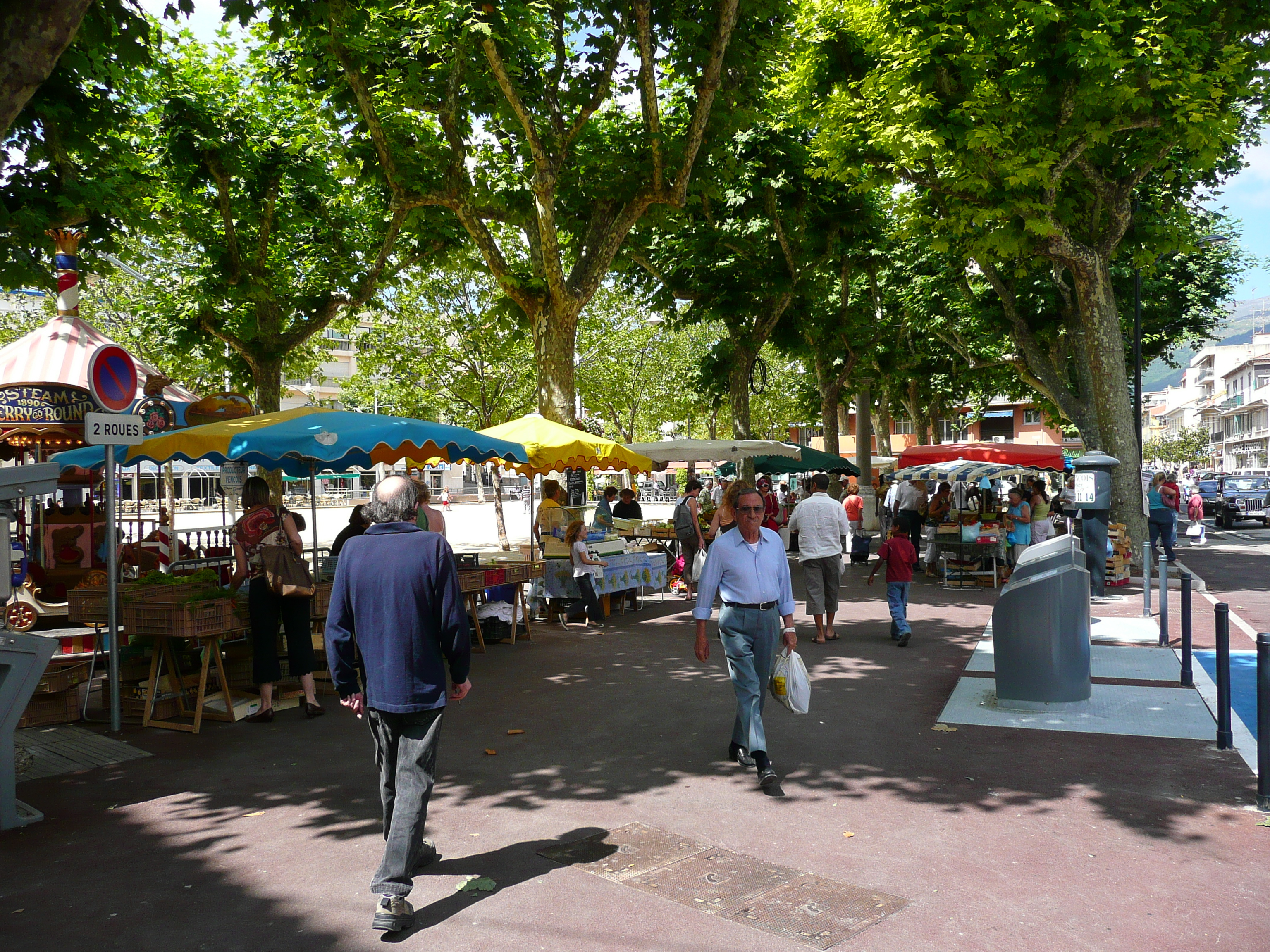 Picture France Vence Place du Grand Jardin 2007-07 33 - Center Place du Grand Jardin