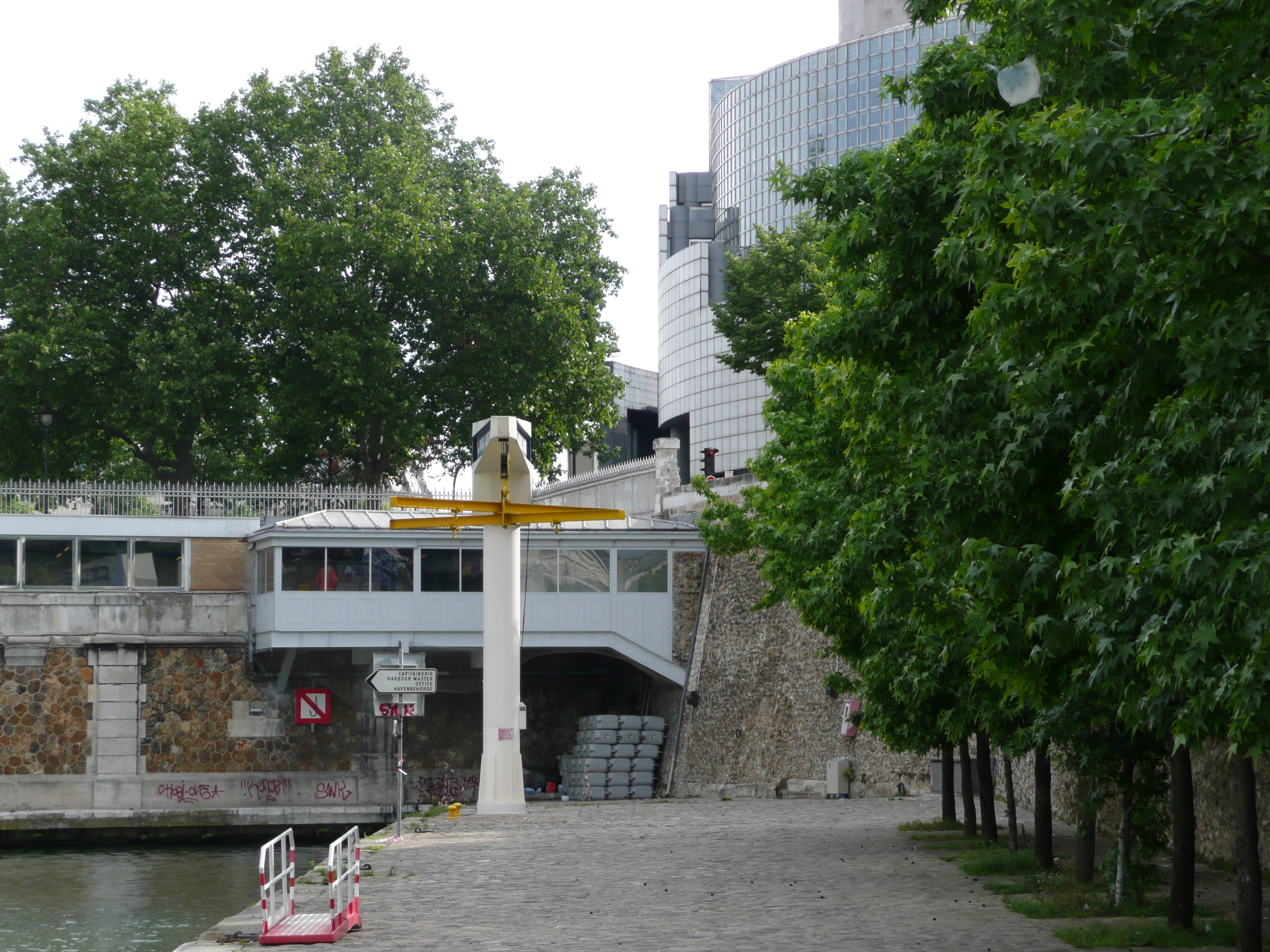 Picture France Paris Bastille Harbour 2007-06 4 - Recreation Bastille Harbour