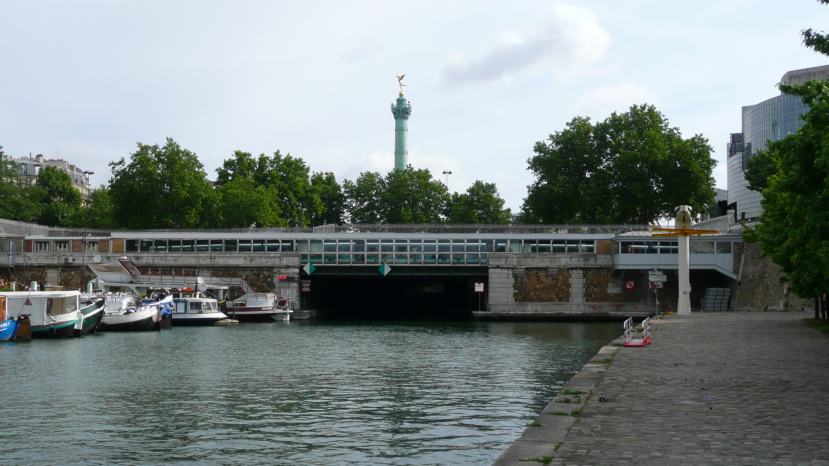 Picture France Paris Bastille Harbour 2007-06 1 - Tours Bastille Harbour