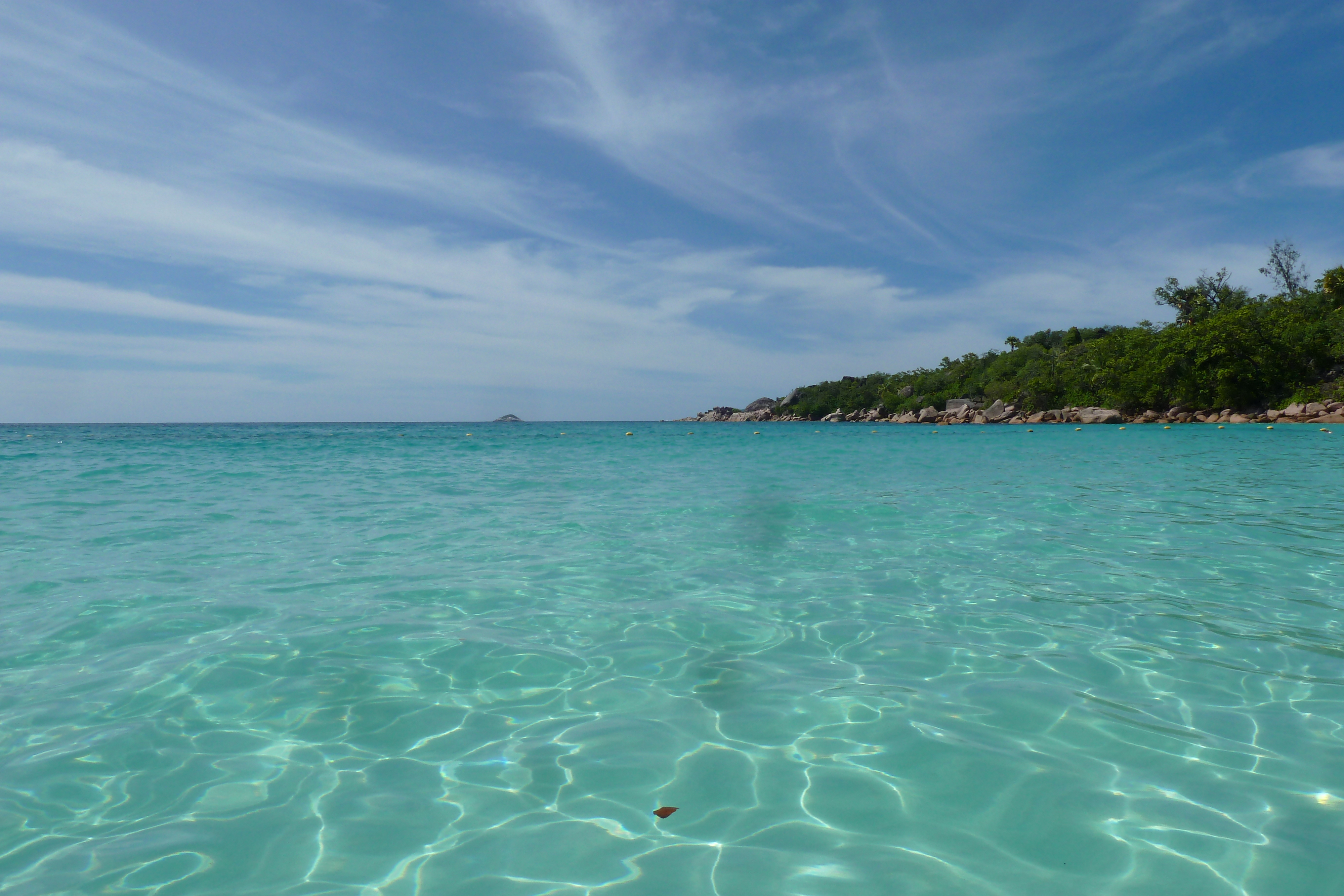 Picture Seychelles Anse Lazio 2011-10 12 - Tour Anse Lazio