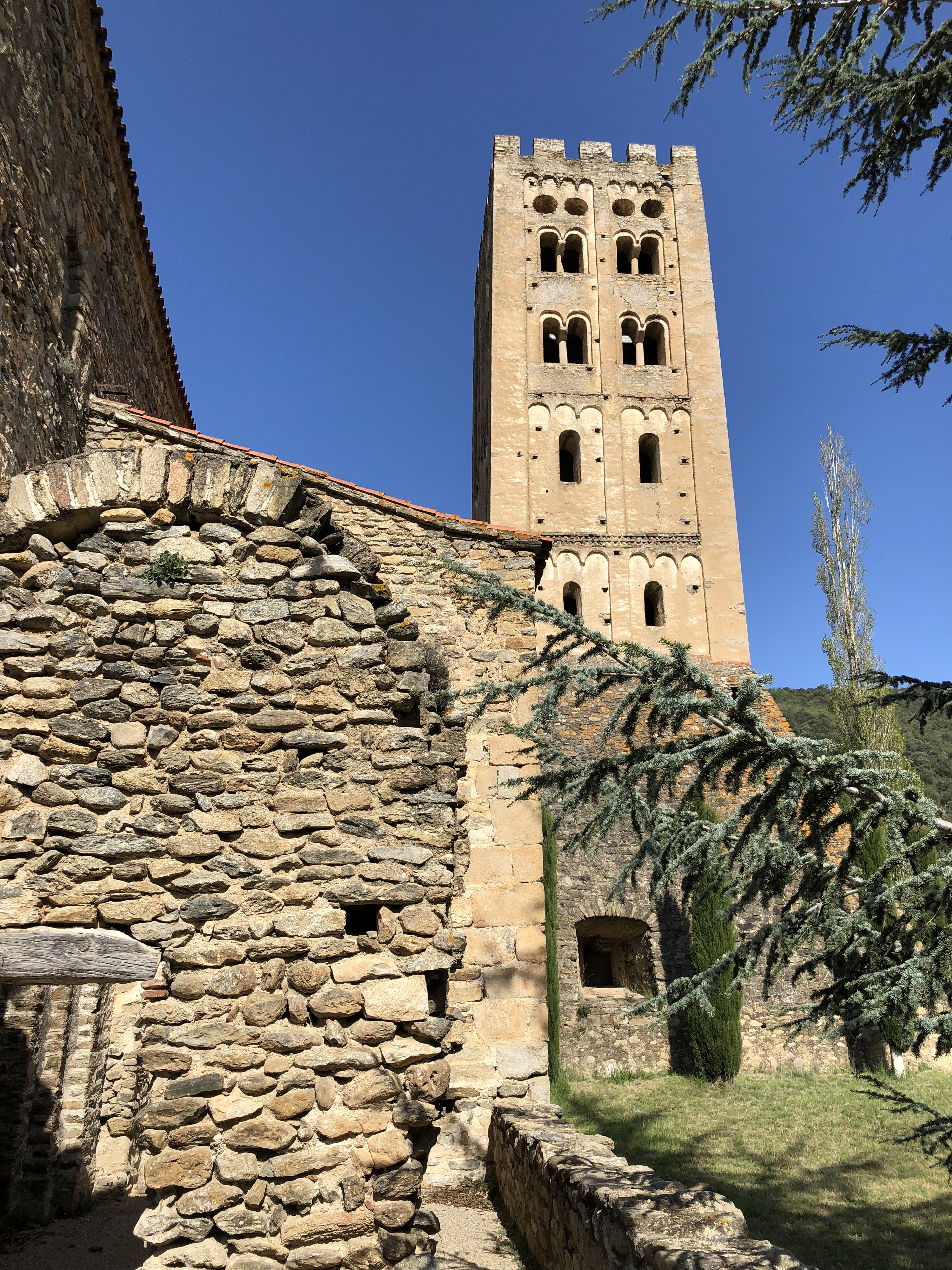 Picture France Abbaye Saint-Michel de Cuxa 2018-04 57 - Tour Abbaye Saint-Michel de Cuxa