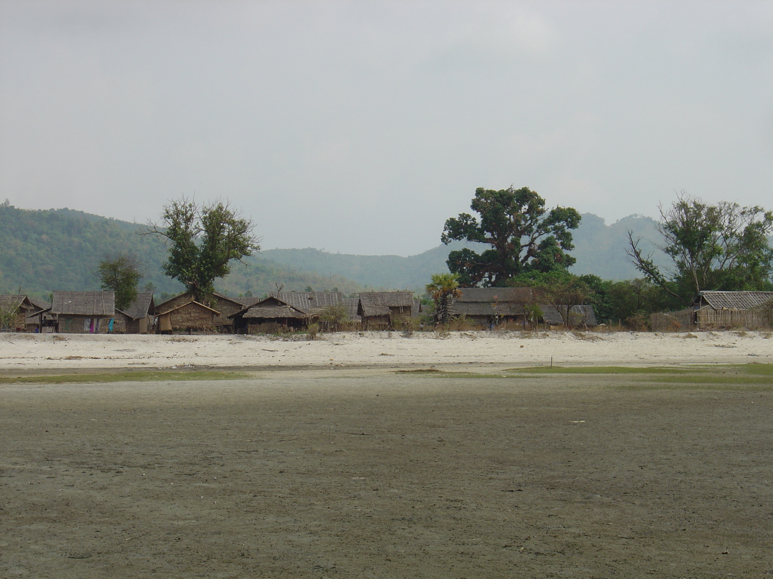 Picture Myanmar Maungmagan North 2005-01 53 - Tour Maungmagan North