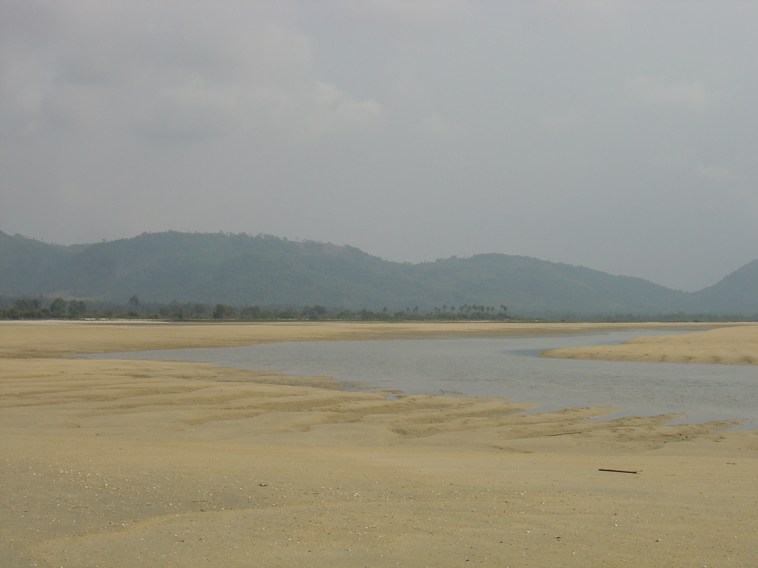 Picture Myanmar Maungmagan North 2005-01 44 - Tours Maungmagan North