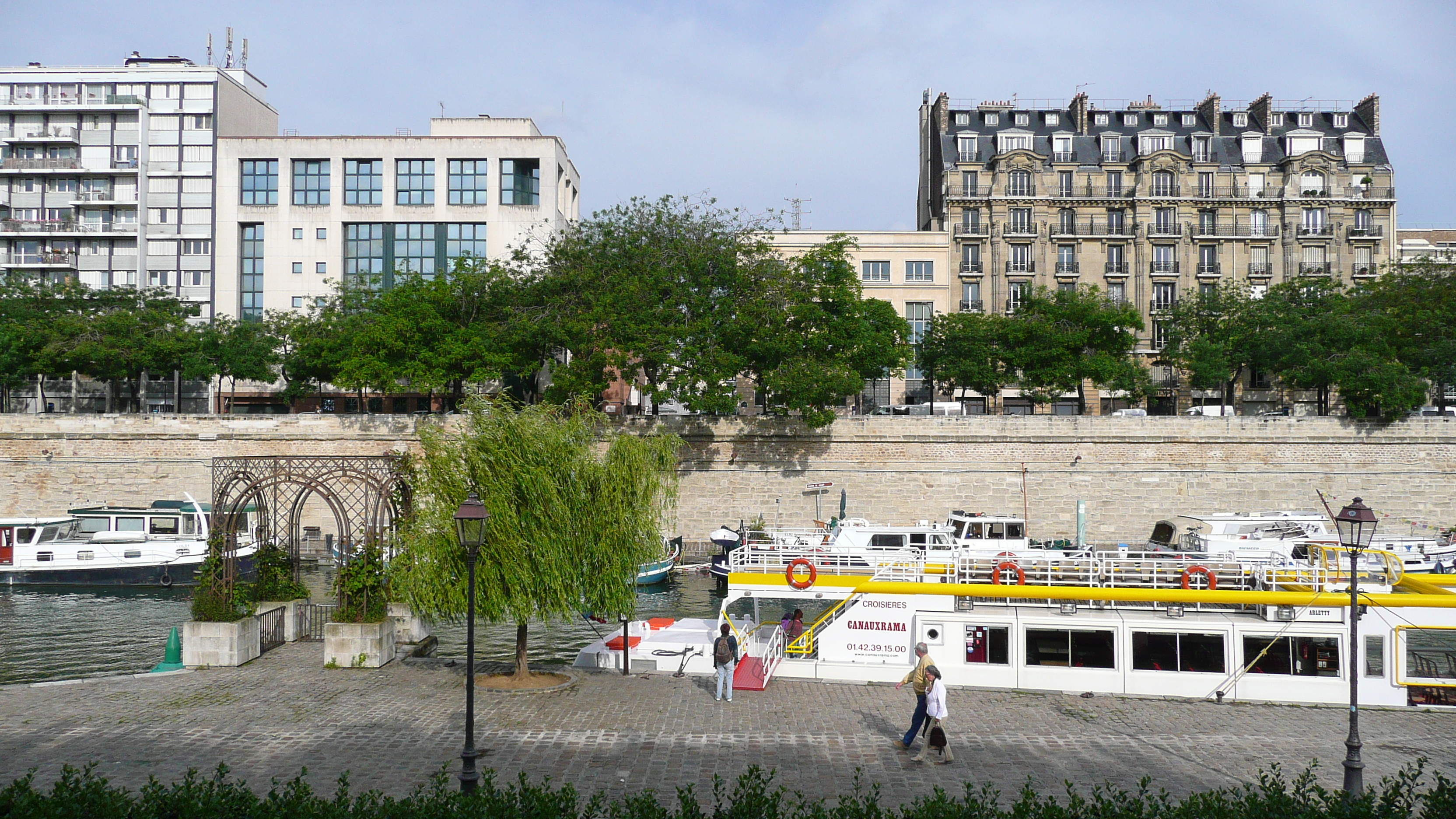 Picture France Paris Bastille Harbour 2007-06 30 - Around Bastille Harbour