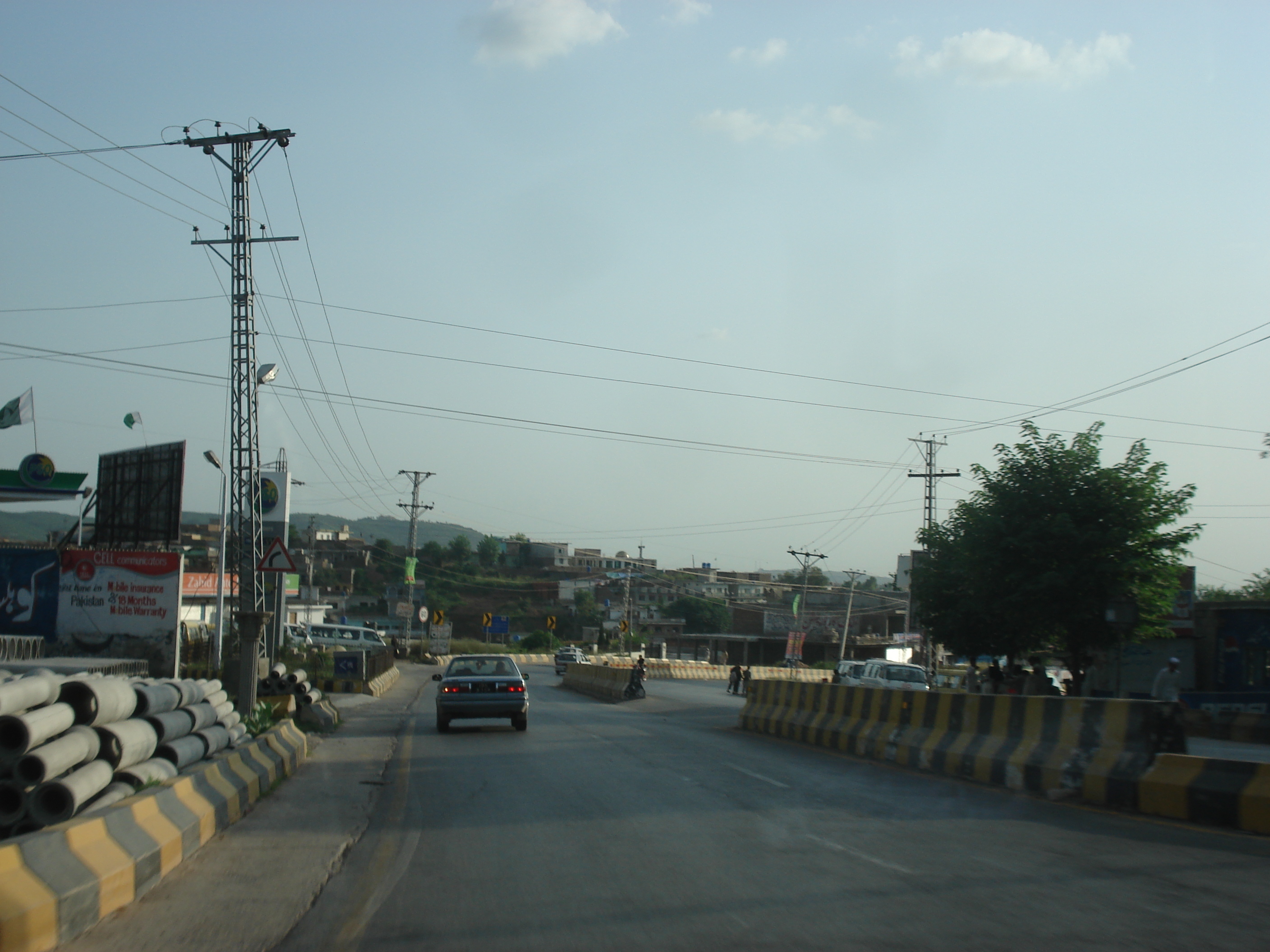 Picture Pakistan Islamabad to Murree road 2006-08 108 - Center Islamabad to Murree road