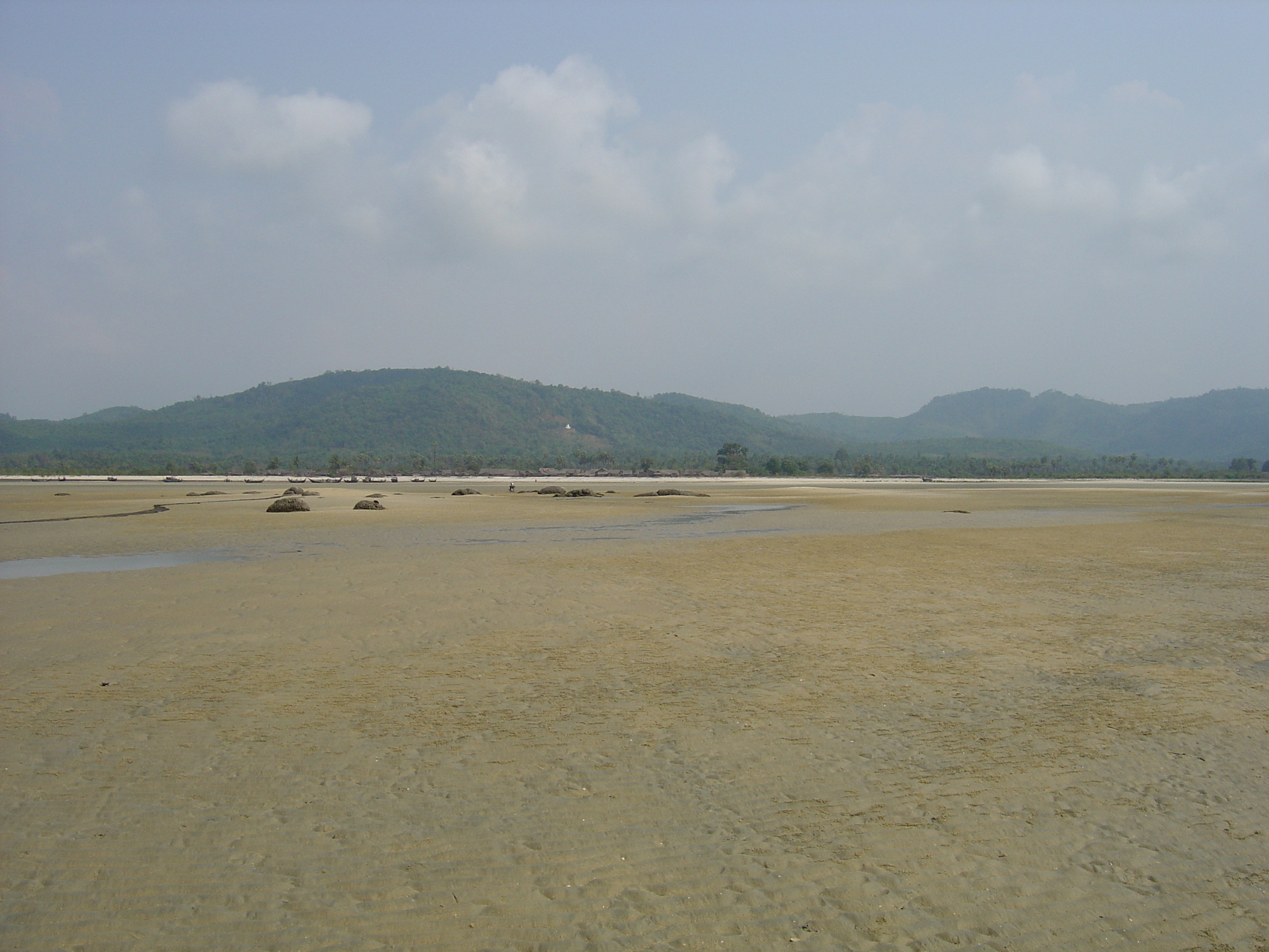 Picture Myanmar Maungmagan North 2005-01 35 - Discovery Maungmagan North