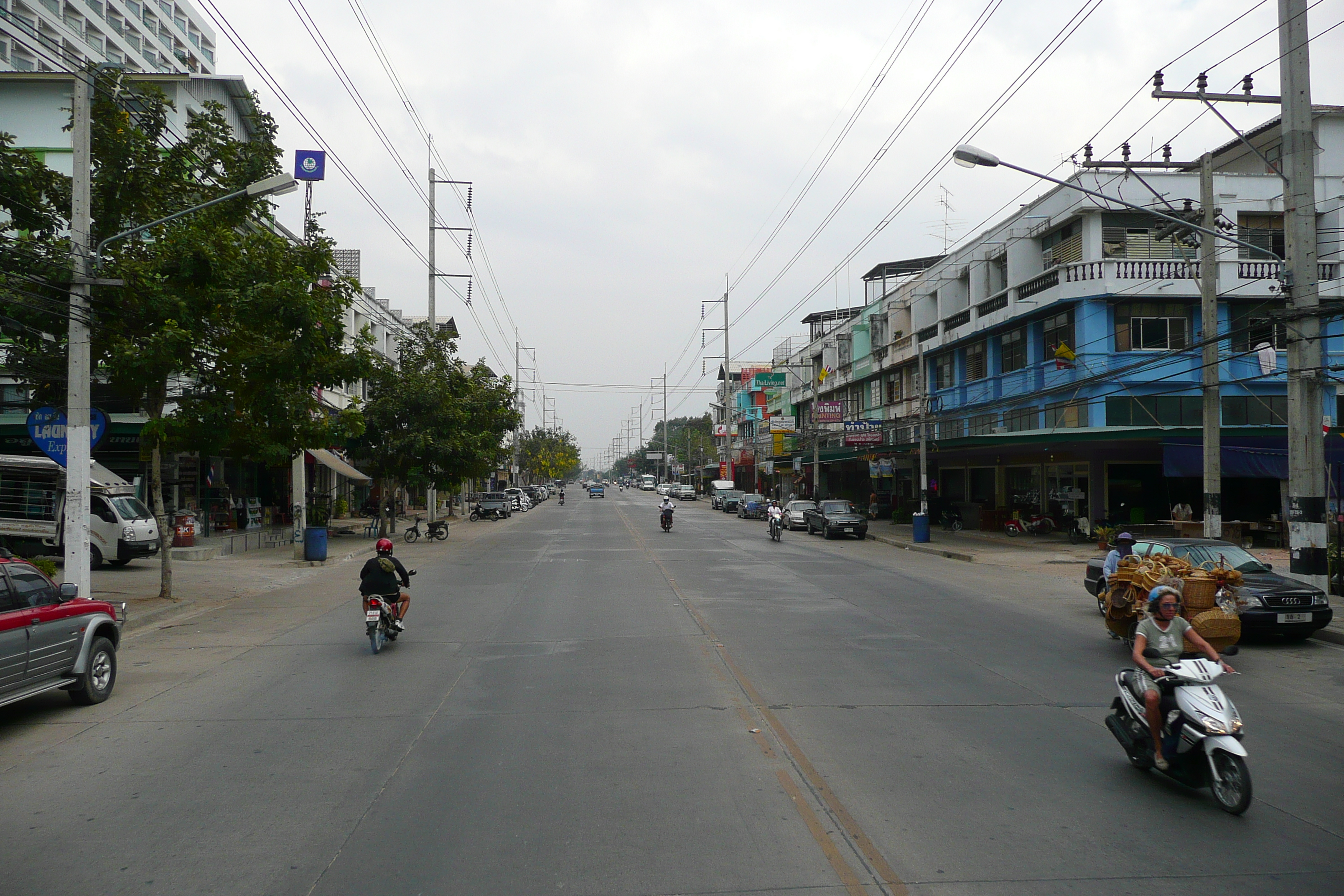 Picture Thailand Pattaya Theprasit 2008-01 3 - Tour Theprasit