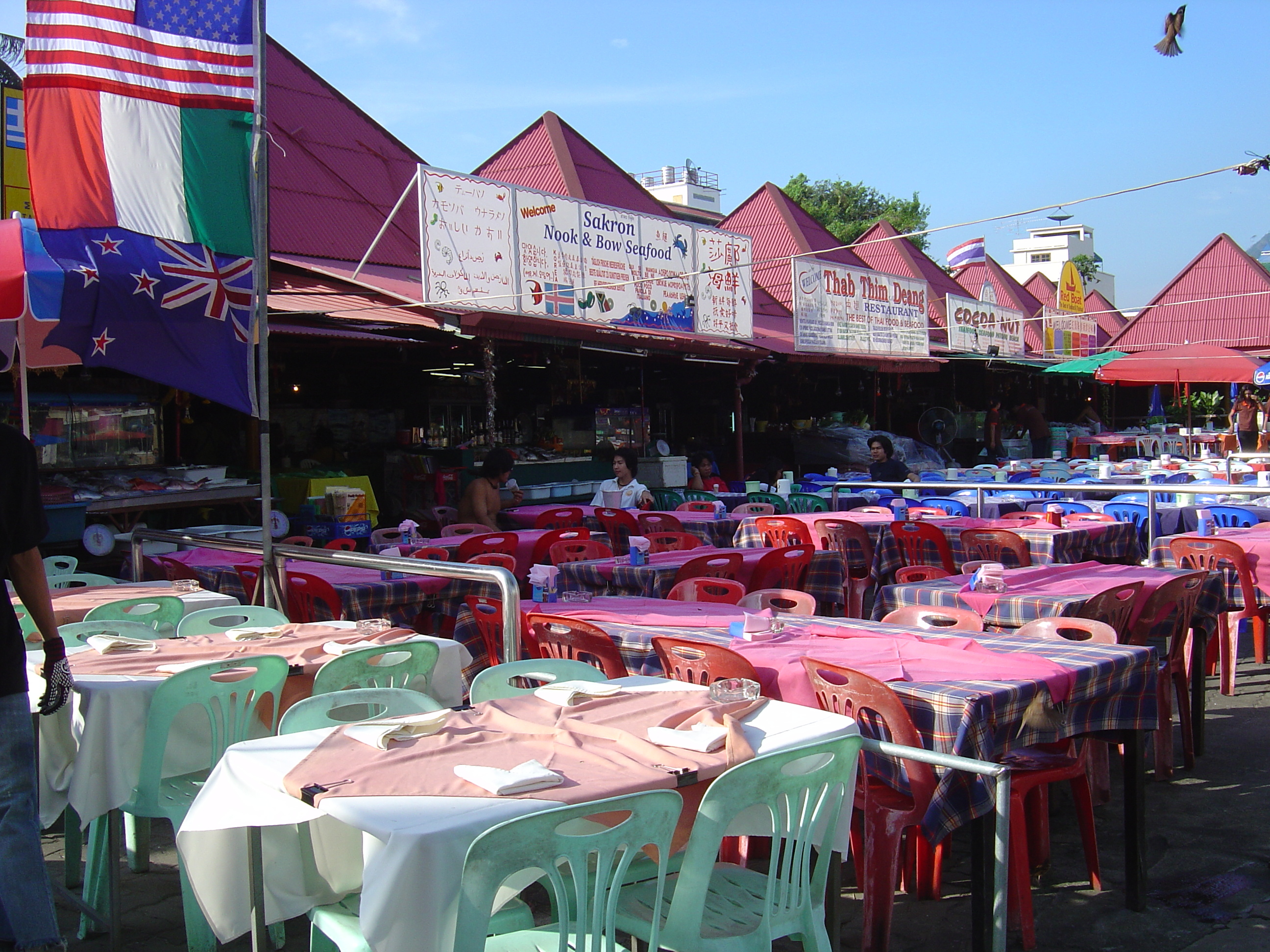 Picture Thailand Phuket Patong 2nd Road 2005-12 11 - Discovery 2nd Road