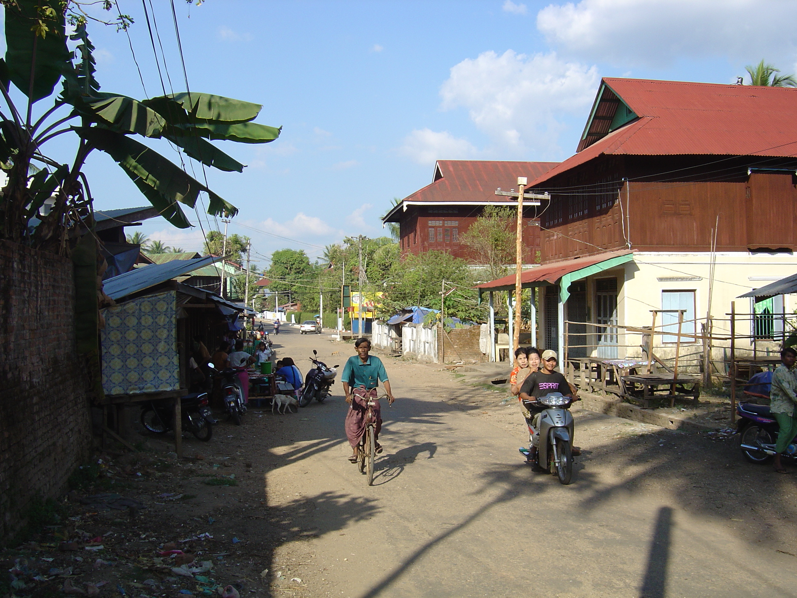 Picture Myanmar Myeik (Mergui) 2005-01 151 - Discovery Myeik (Mergui)