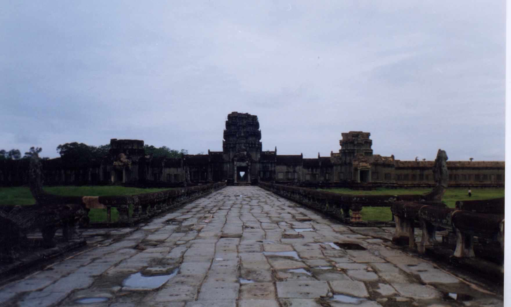 Picture Cambodia Angkor 1996-06 75 - Tours Angkor