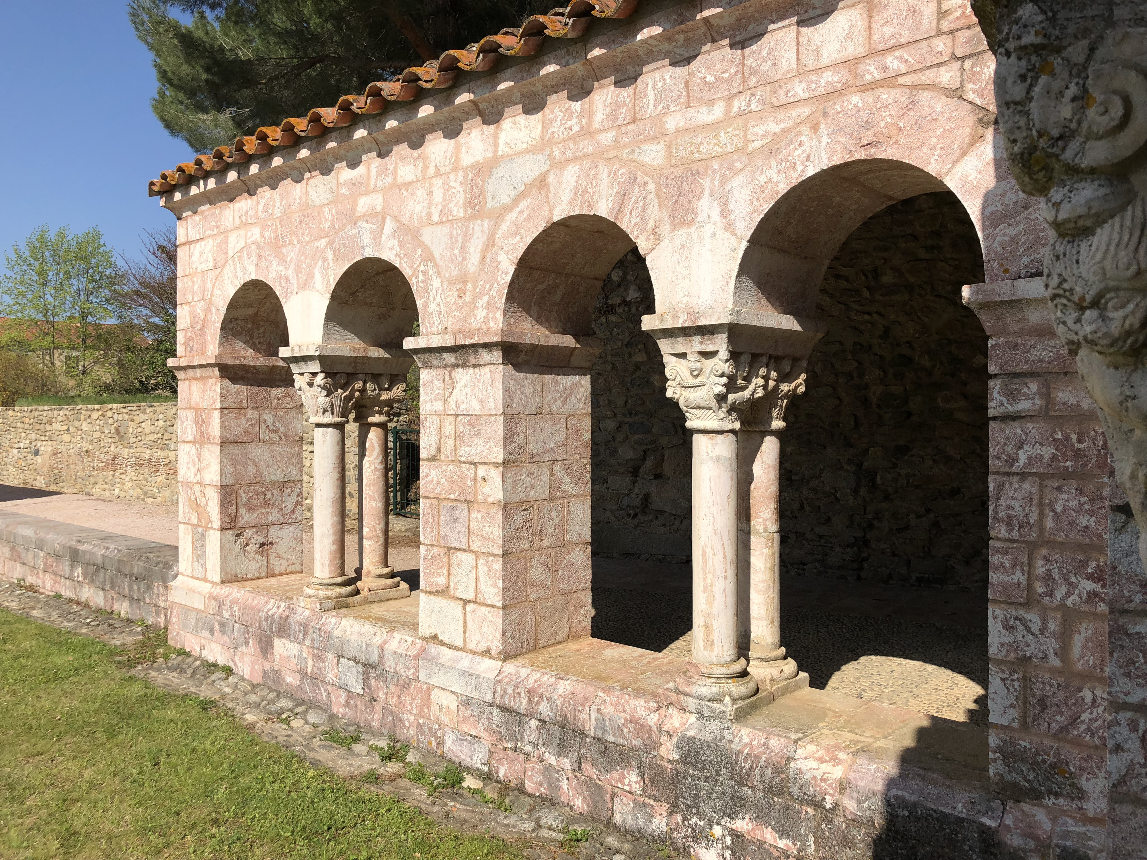 Picture France Abbaye Saint-Michel de Cuxa 2018-04 4 - Tour Abbaye Saint-Michel de Cuxa