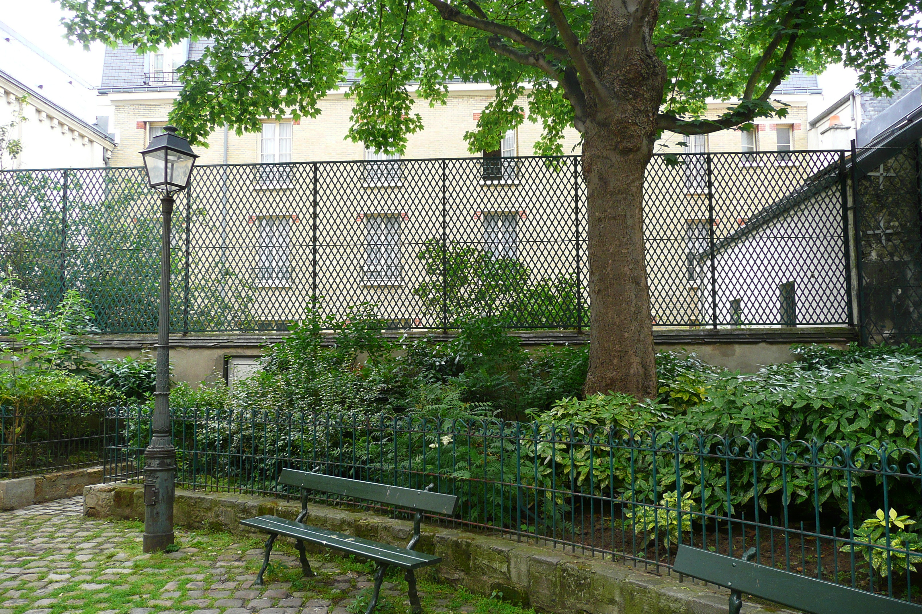 Picture France Paris Montmartre 2007-06 50 - Center Montmartre