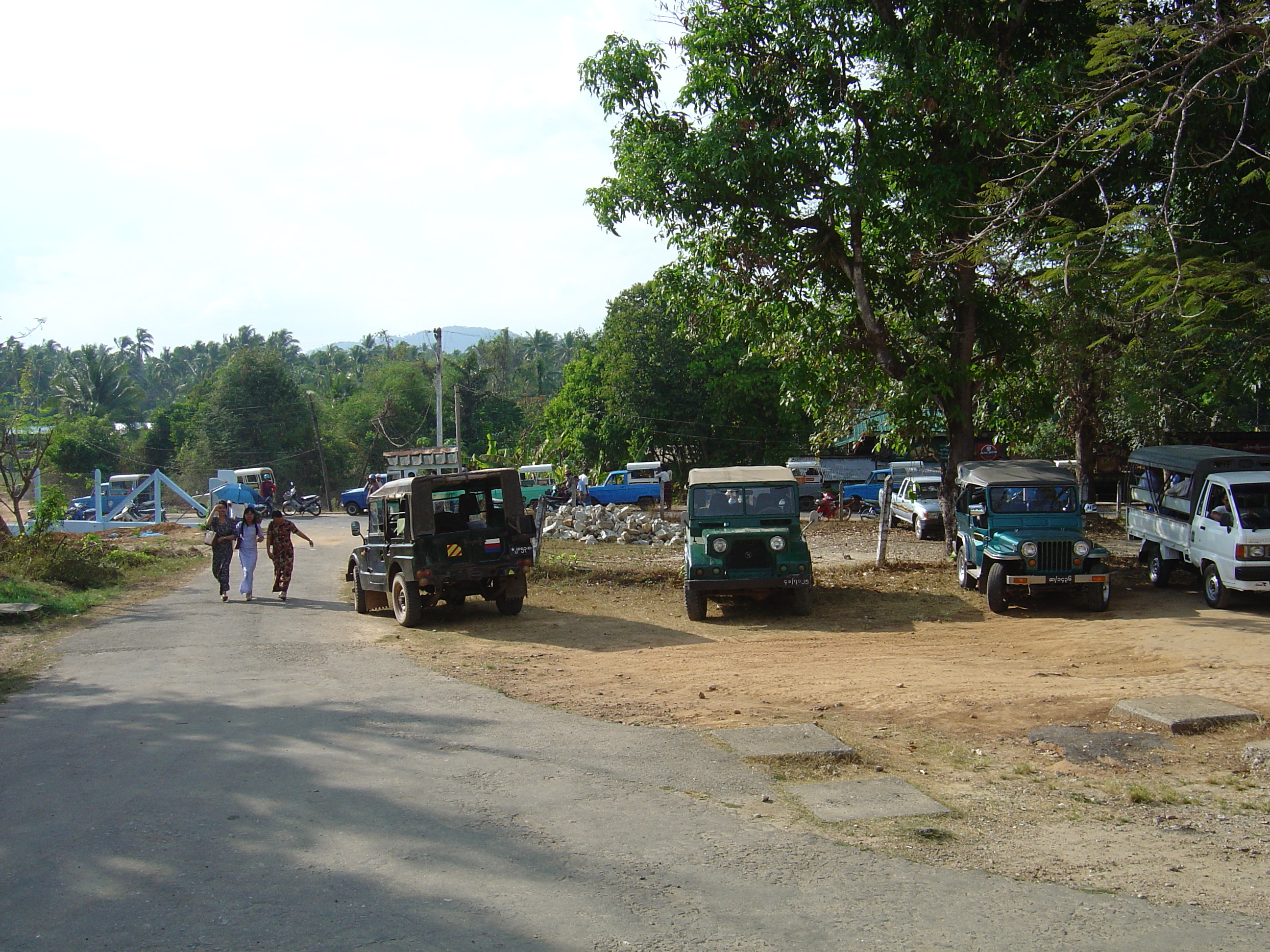 Picture Myanmar Myeik (Mergui) 2005-01 145 - Tour Myeik (Mergui)