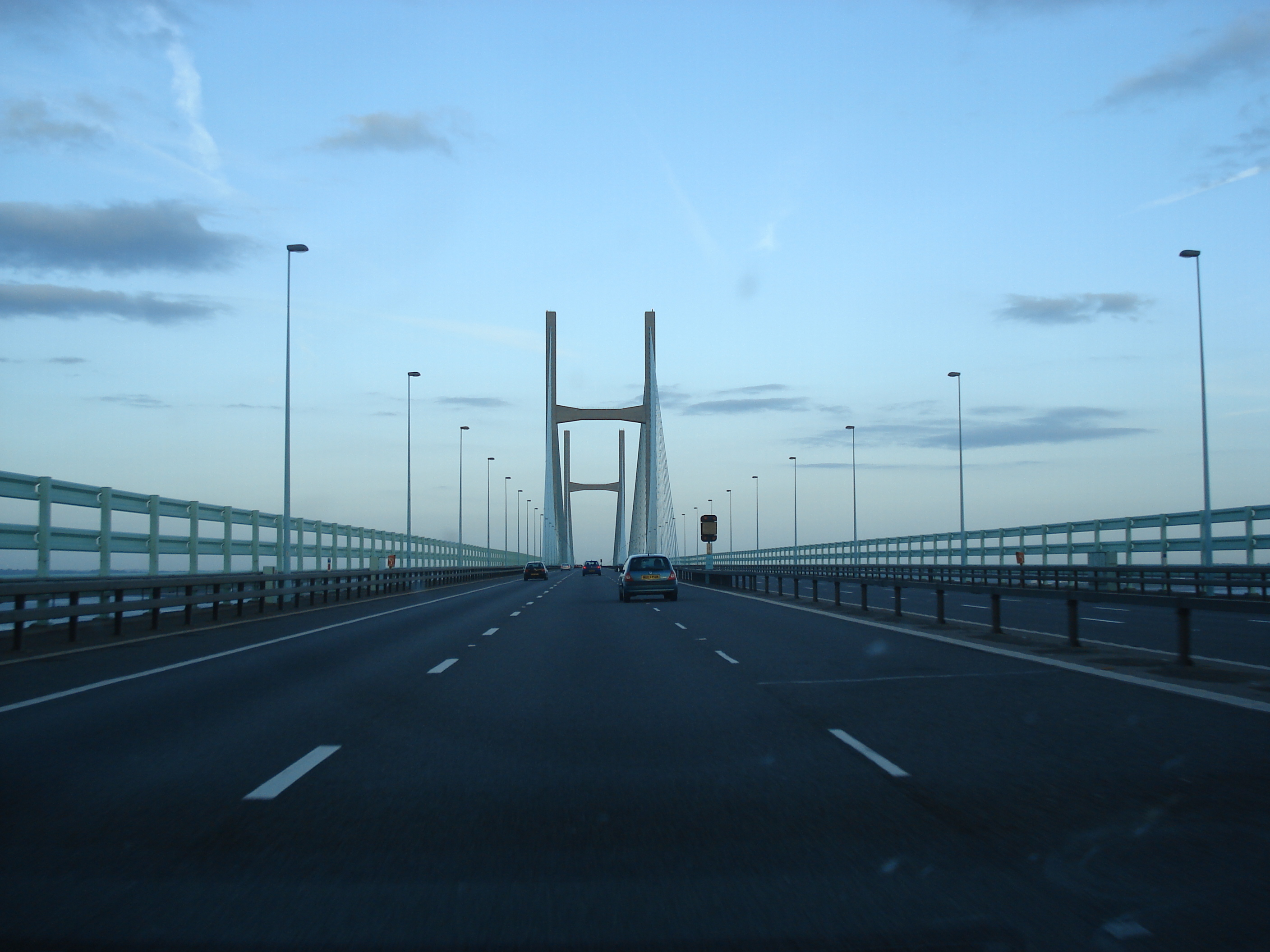 Picture United Kingdom Severn bridge 2006-05 1 - Journey Severn bridge