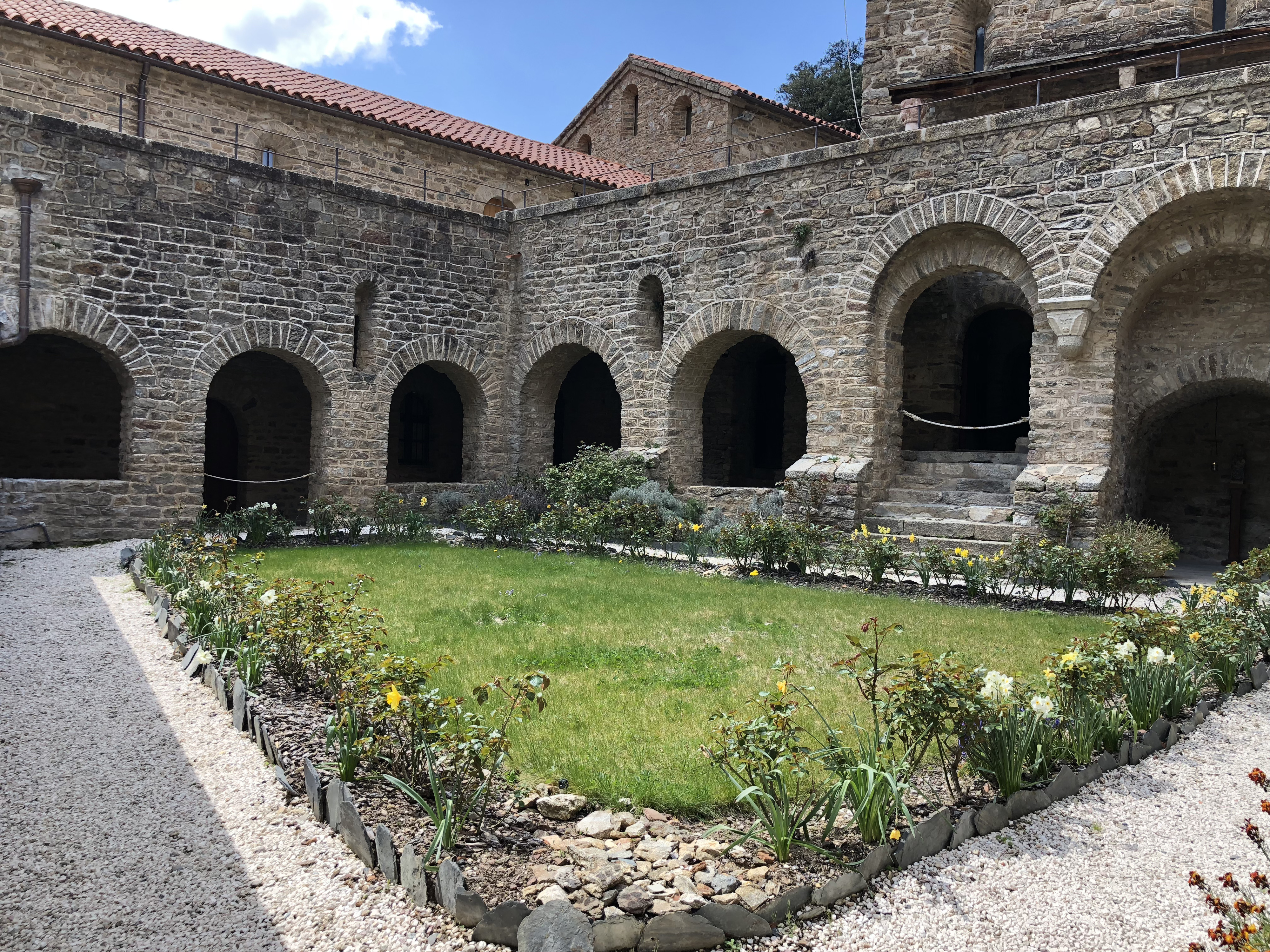 Picture France Abbaye Saint Martin du Canigou 2018-04 160 - Tour Abbaye Saint Martin du Canigou