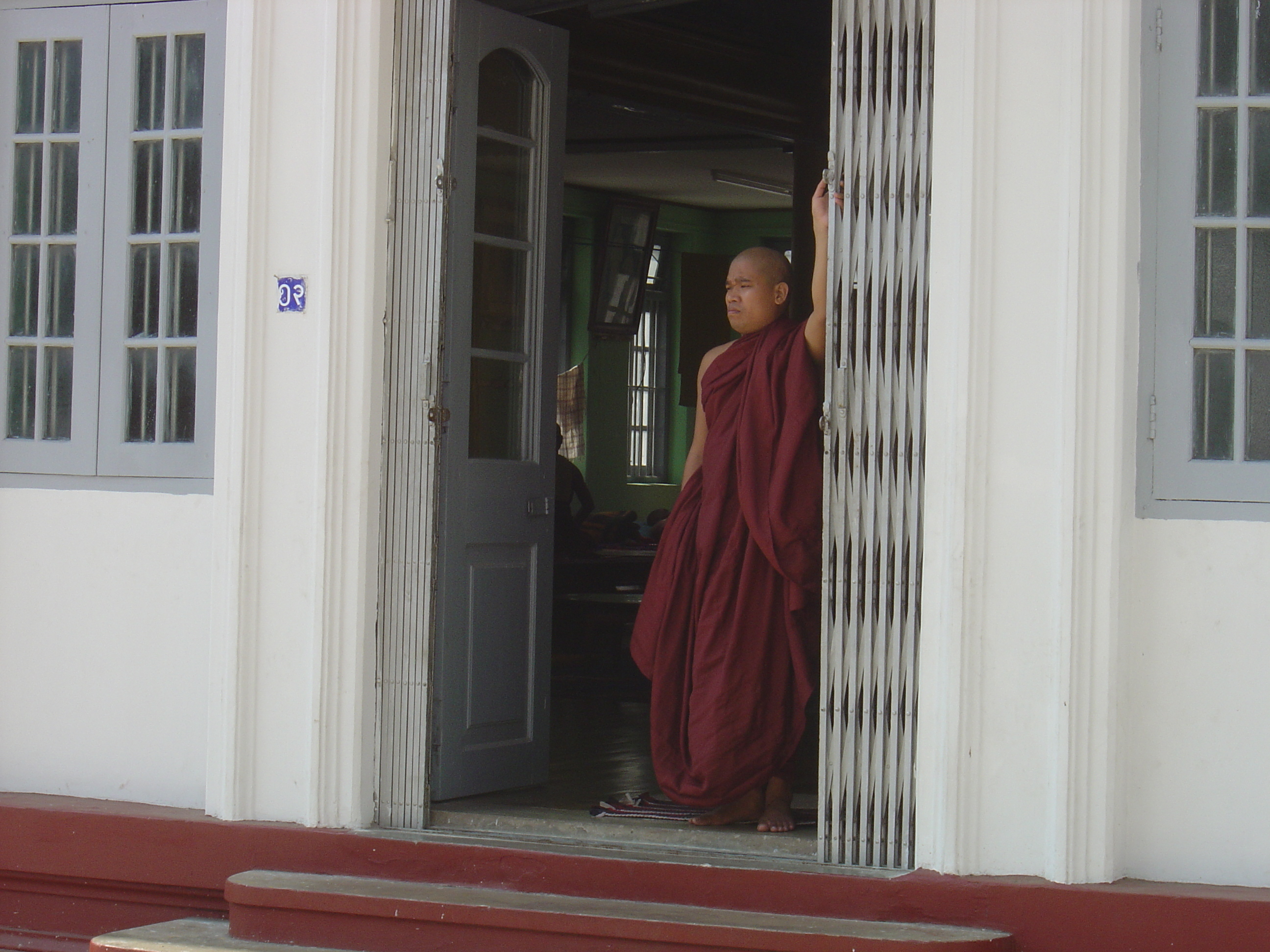 Picture Myanmar Yangon Shwedagon Pagoda 2005-01 35 - History Shwedagon Pagoda