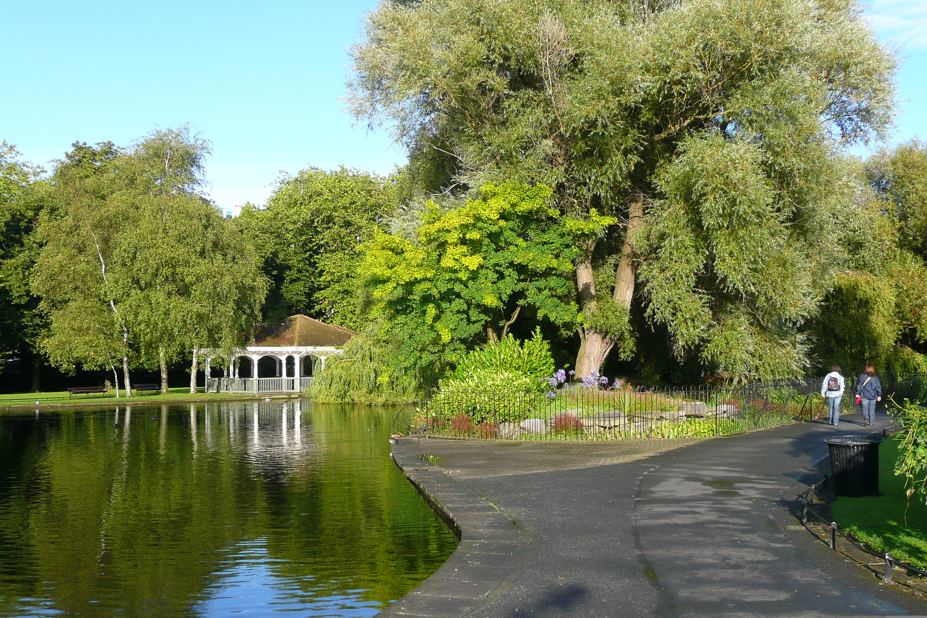 Picture Ireland Dublin St. Stephen's Green 2008-09 0 - Tour St. Stephen's Green