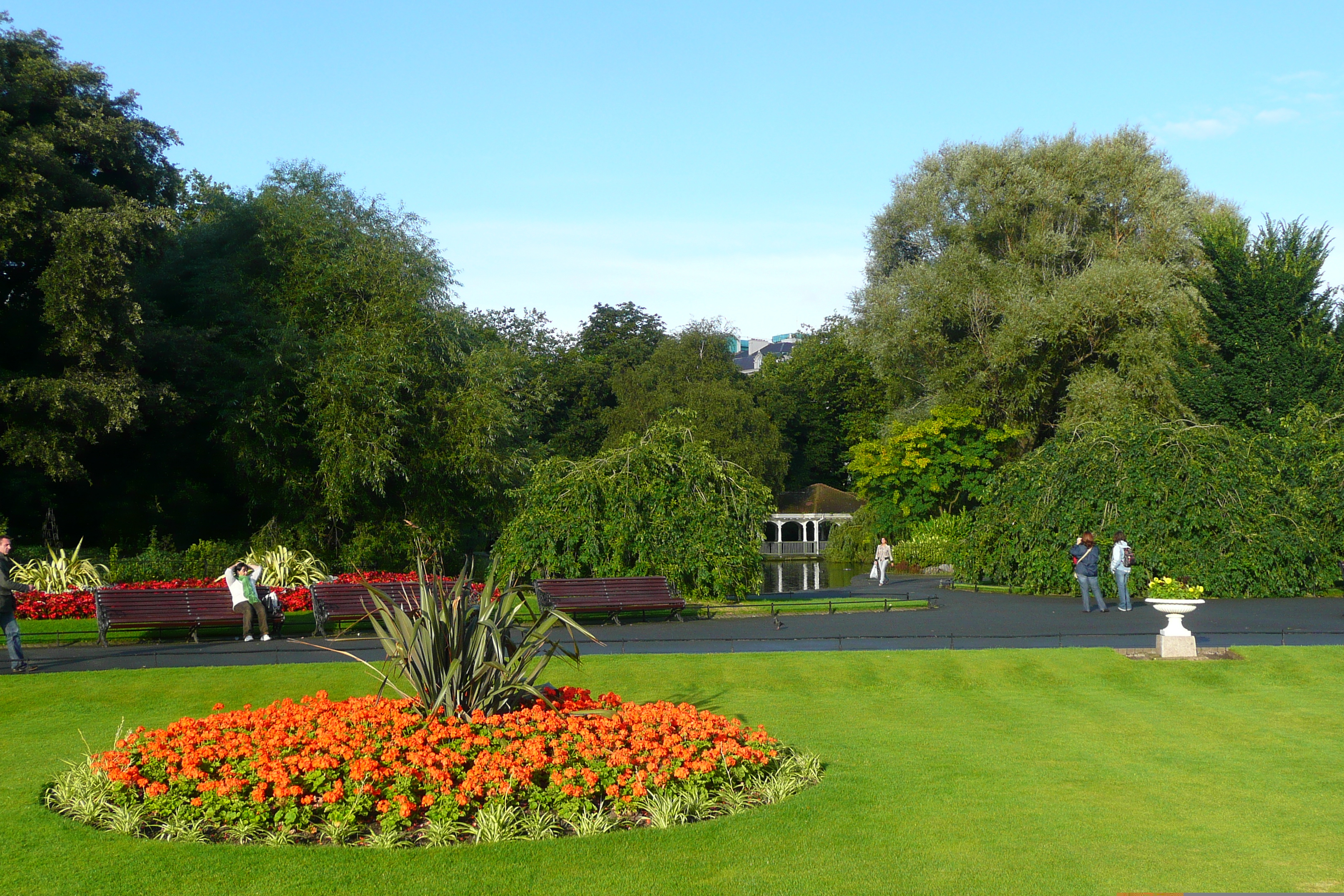 Picture Ireland Dublin St. Stephen's Green 2008-09 50 - History St. Stephen's Green