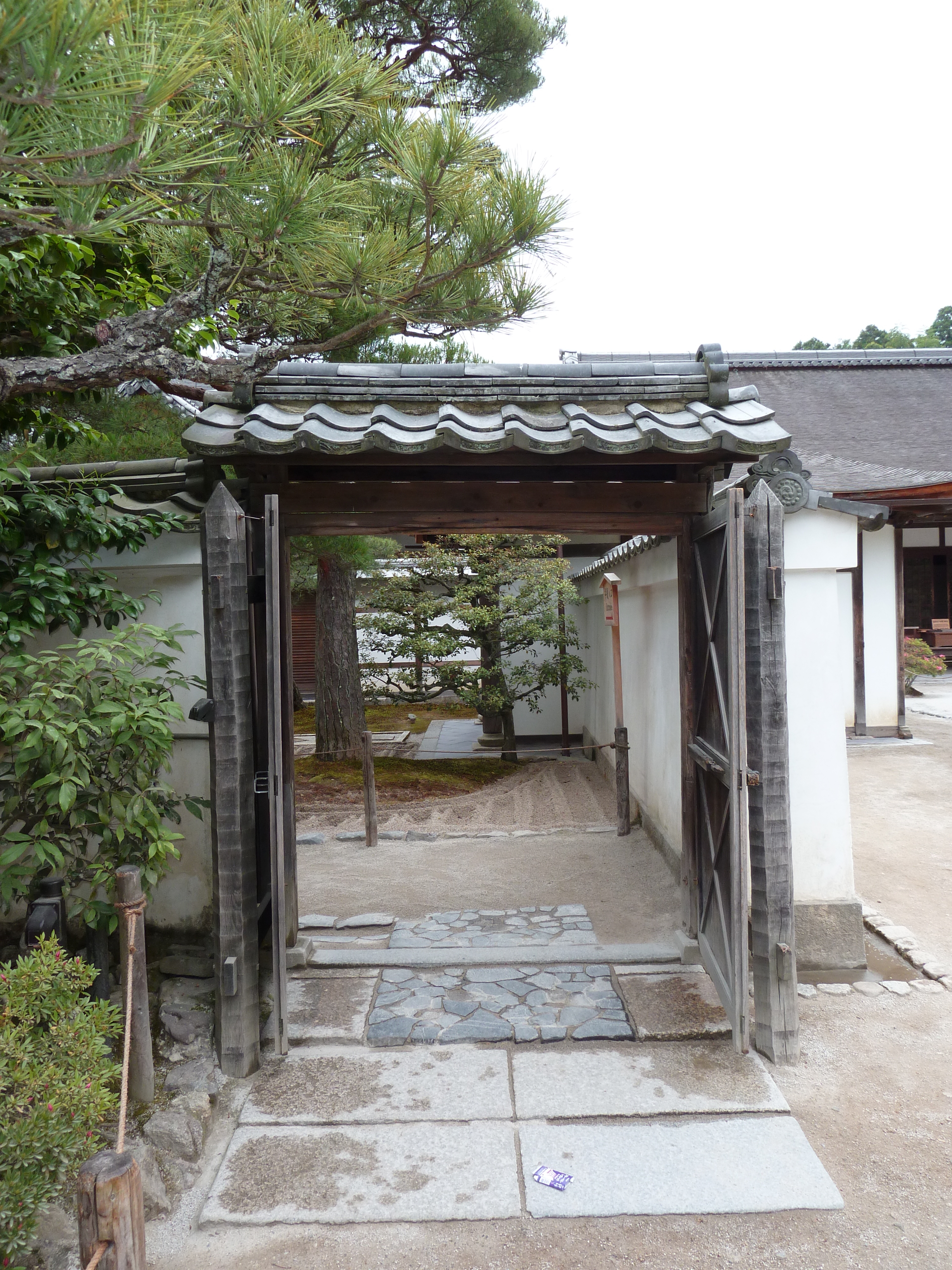 Picture Japan Kyoto Ginkakuji Temple(Silver Pavilion) 2010-06 52 - Center Ginkakuji Temple(Silver Pavilion)