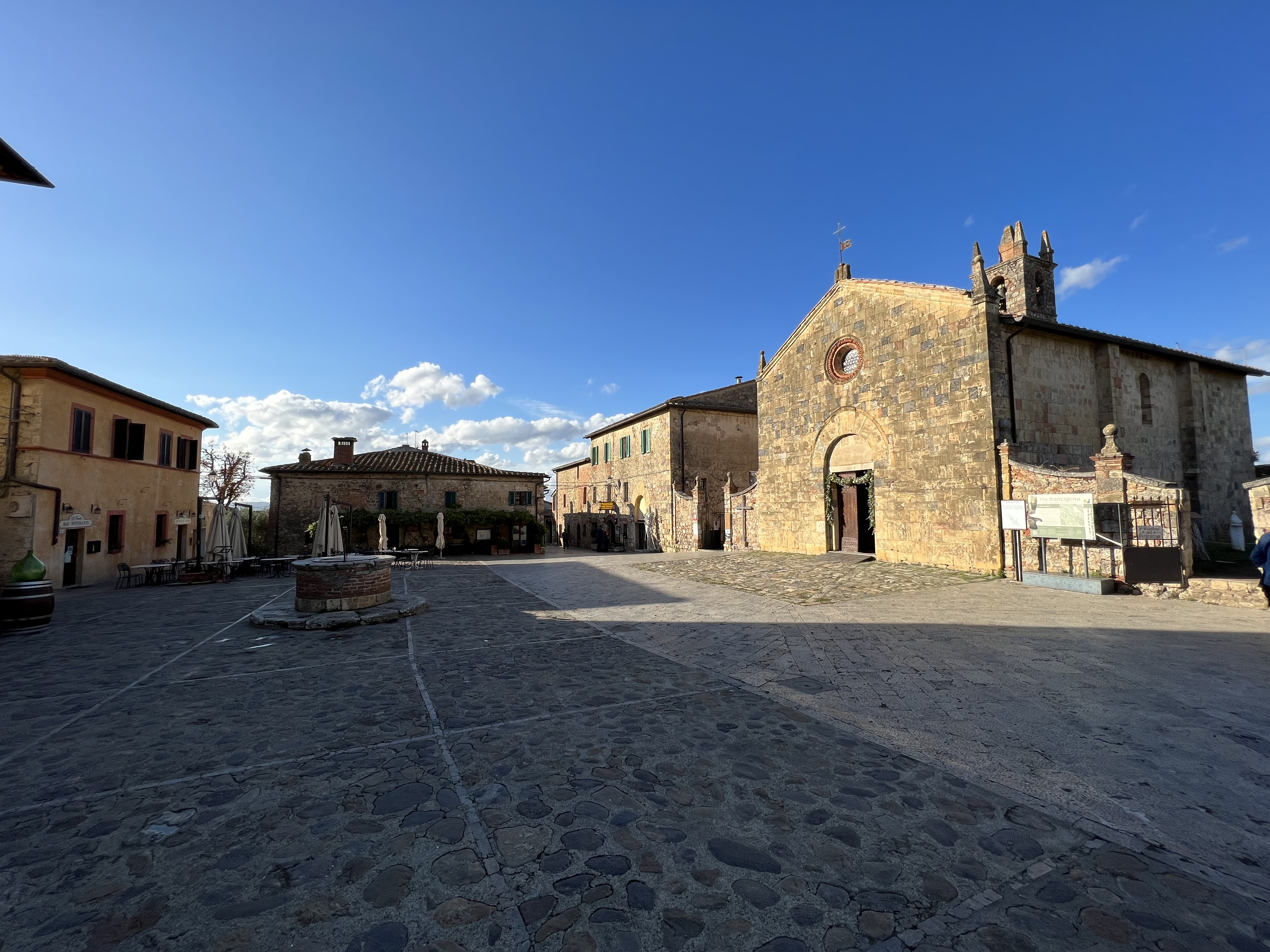 Picture Italy Monteriggioni 2021-09 4 - Center Monteriggioni