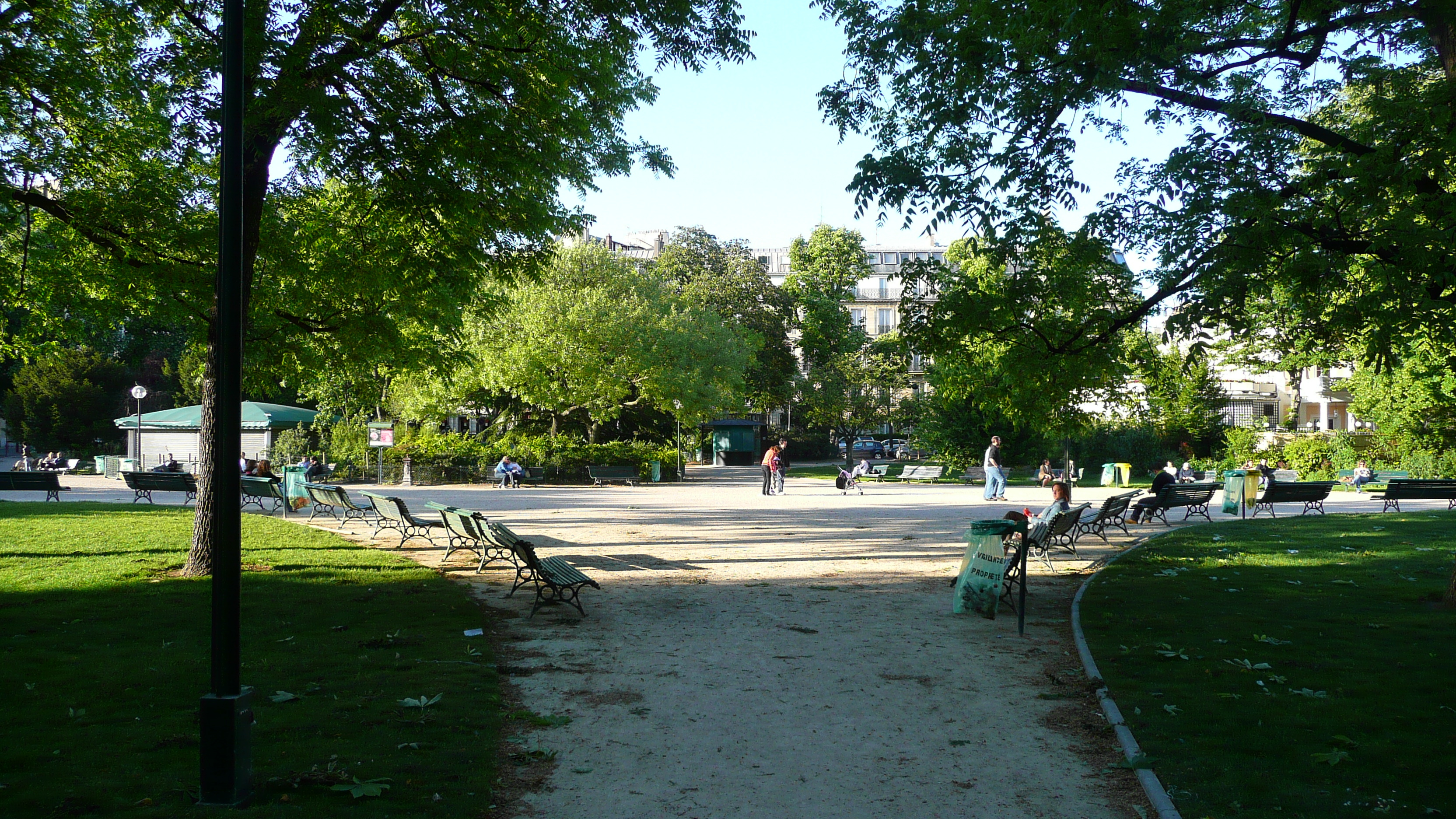 Picture France Paris Champs Elysees 2007-04 104 - Tours Champs Elysees