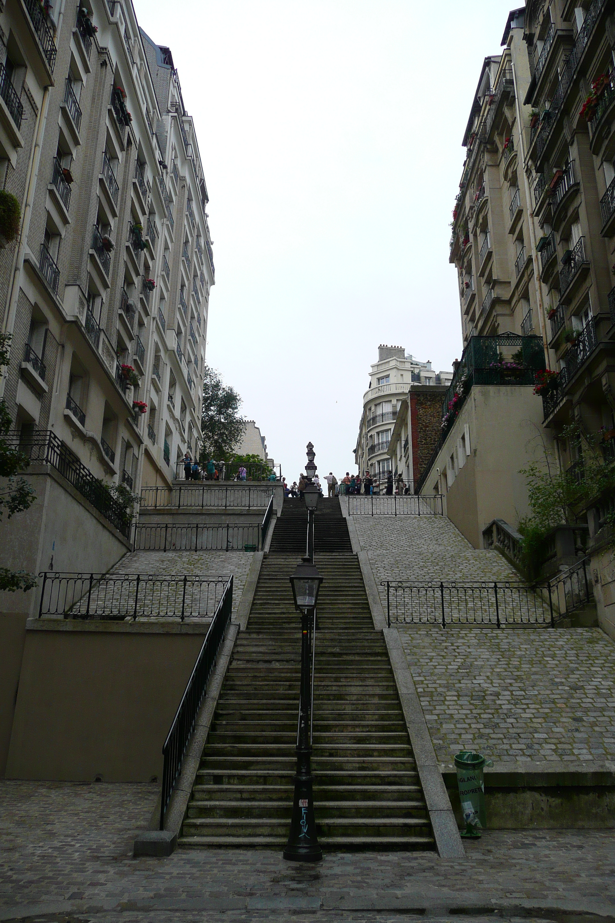 Picture France Paris Montmartre 2007-06 92 - Journey Montmartre