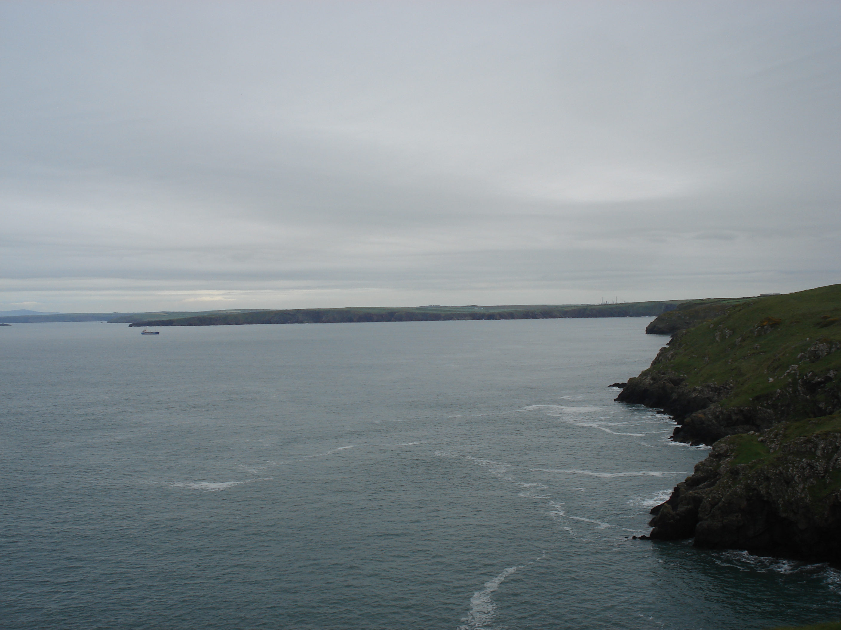 Picture United Kingdom Pembrokeshire Martins Havens 2006-05 17 - Recreation Martins Havens