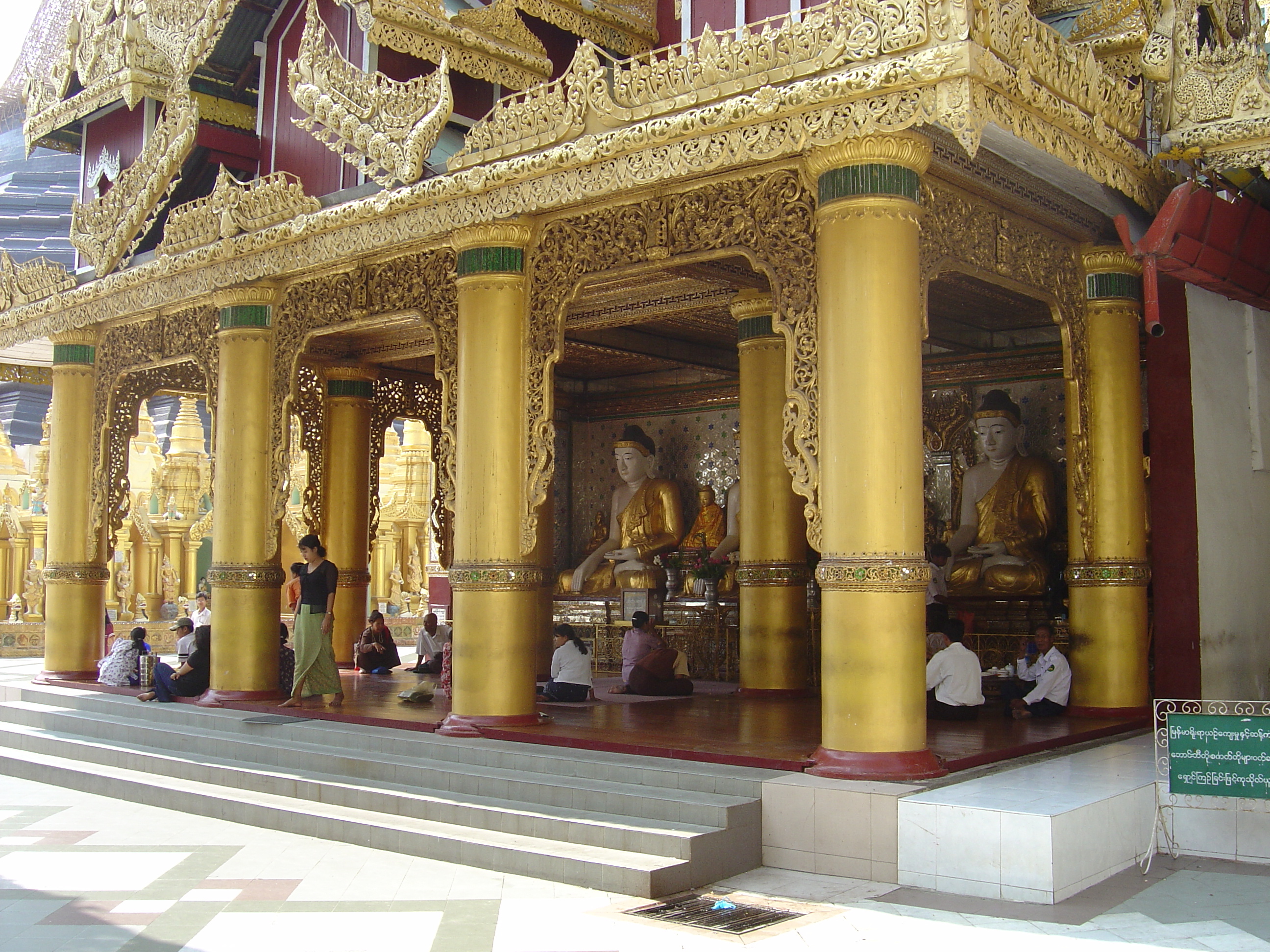 Picture Myanmar Yangon Shwedagon Pagoda 2005-01 8 - Journey Shwedagon Pagoda