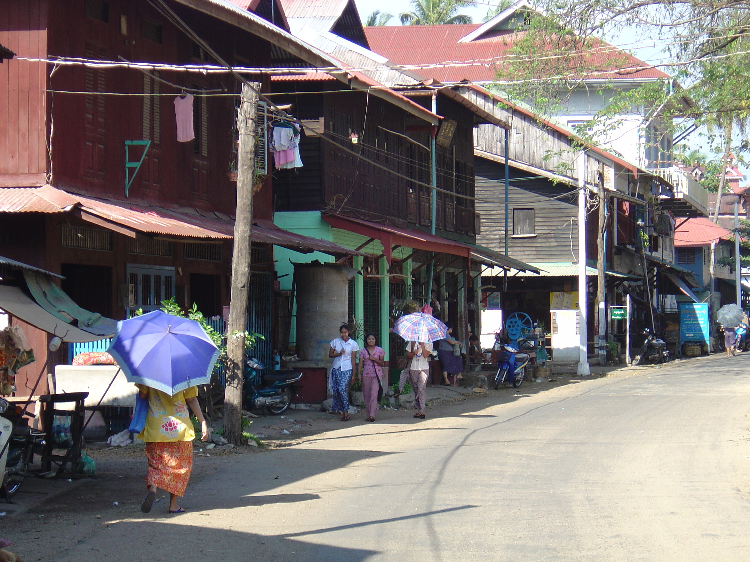 Picture Myanmar Myeik (Mergui) 2005-01 17 - Around Myeik (Mergui)