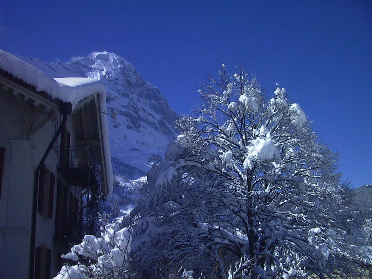 Picture Swiss Grindelwald 1999-04 10 - Journey Grindelwald