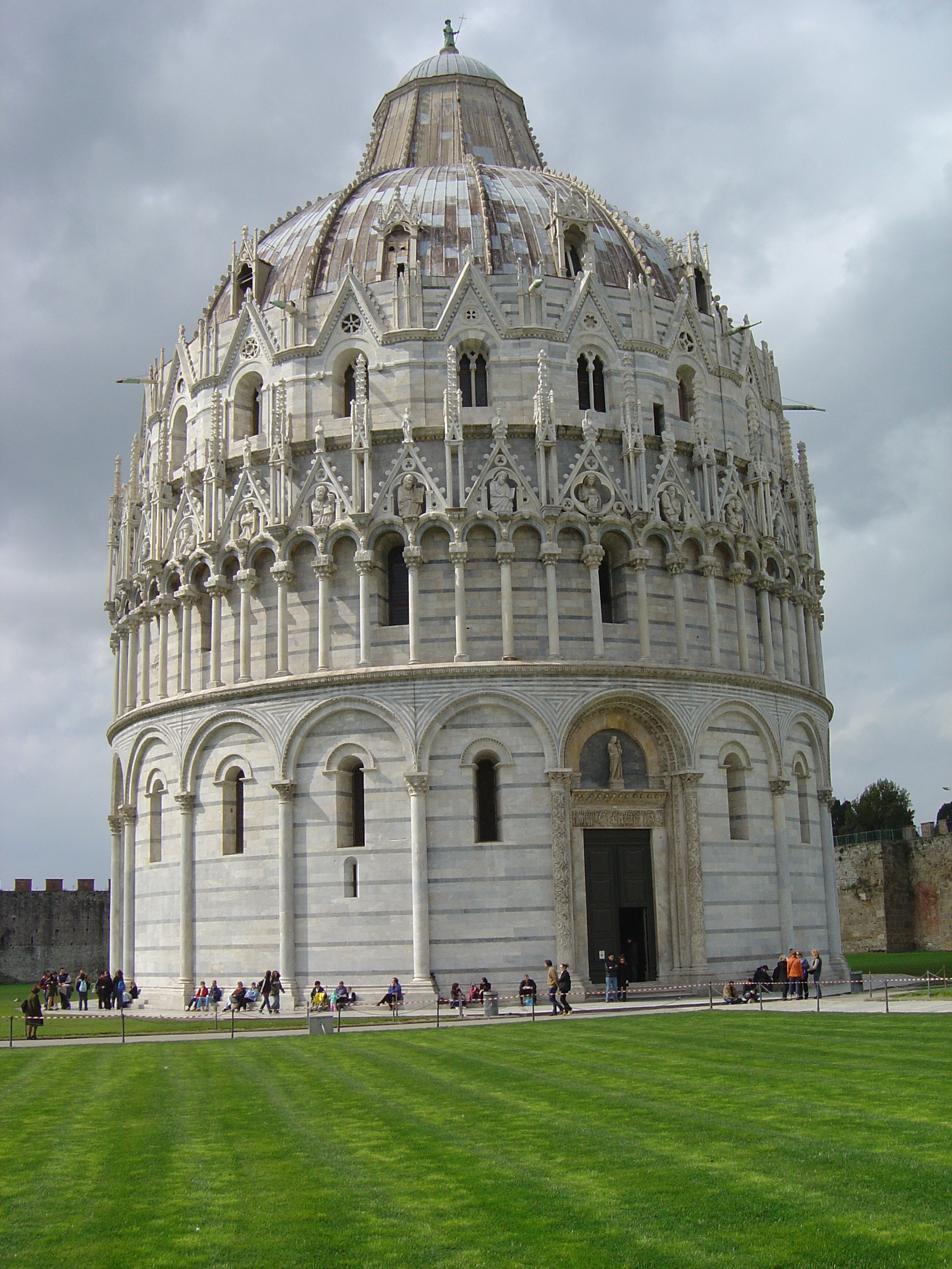 Picture Italy Pisa 2004-03 33 - Tours Pisa