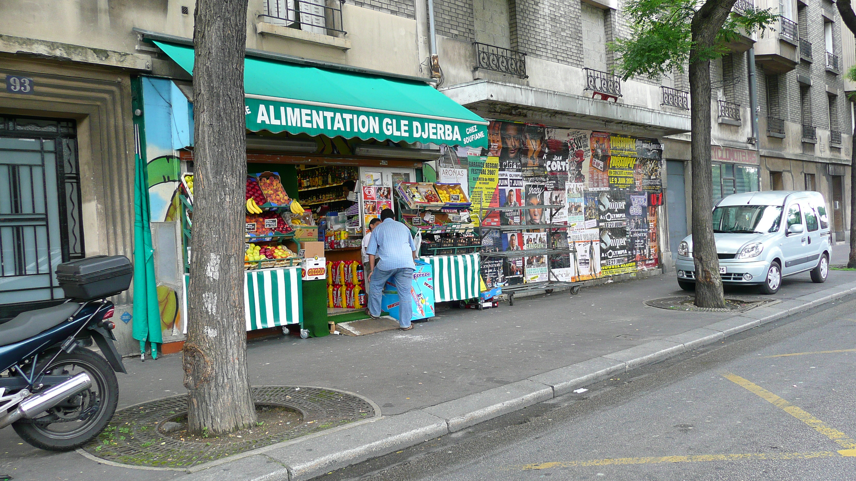 Picture France Paris Around Paris north 2007-06 69 - Tours Around Paris north