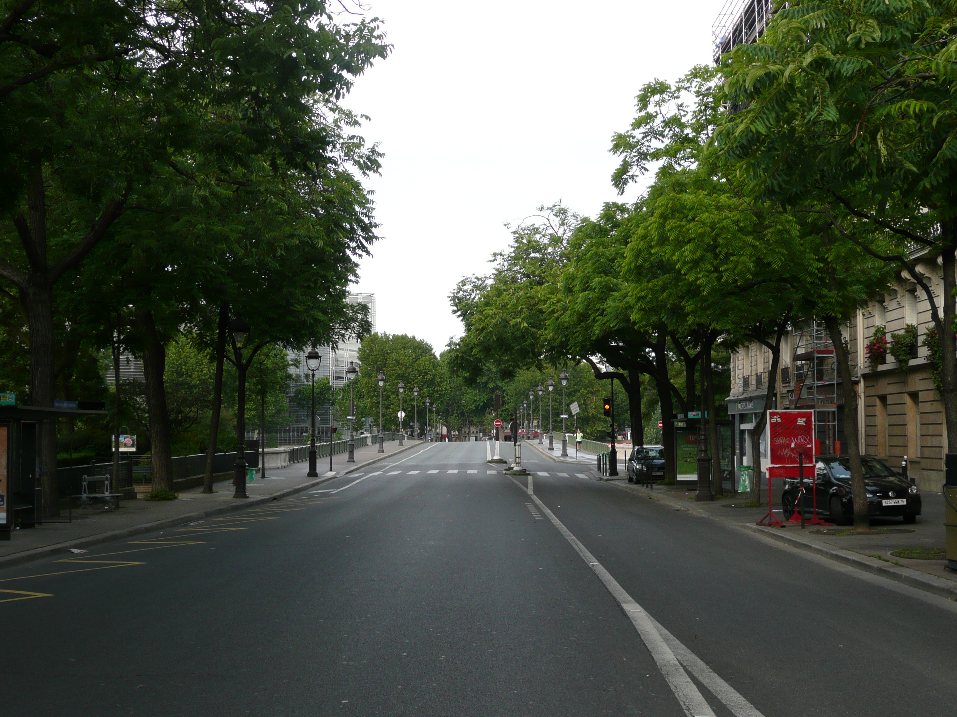 Picture France Paris The Bridges of Paris 2007-06 25 - Around The Bridges of Paris