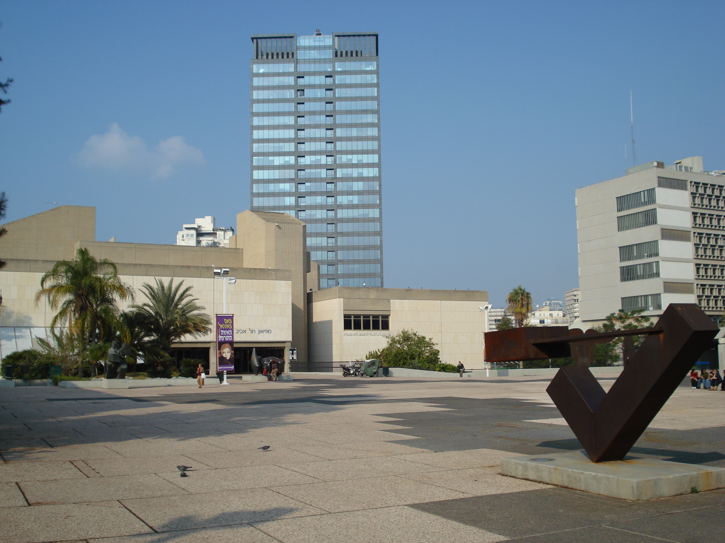 Picture Israel Tel Aviv 2006-12 96 - Tour Tel Aviv