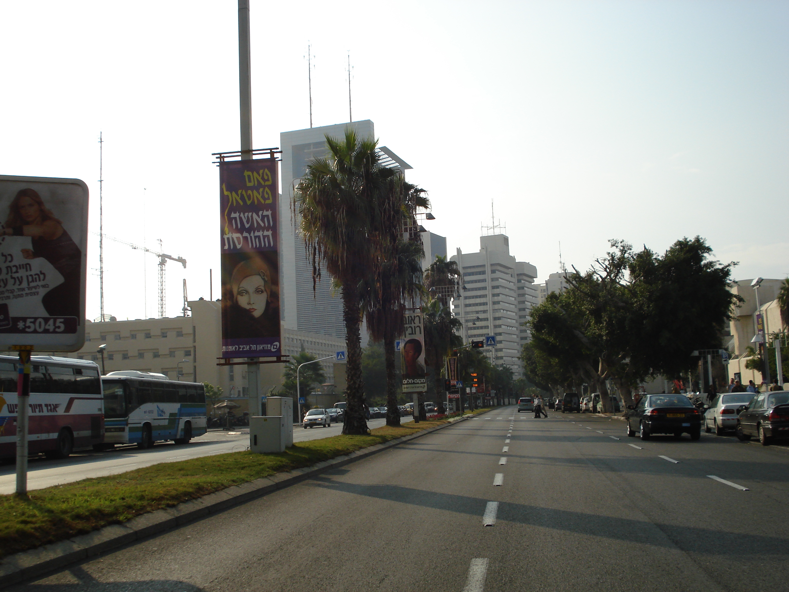 Picture Israel Tel Aviv 2006-12 89 - Tour Tel Aviv