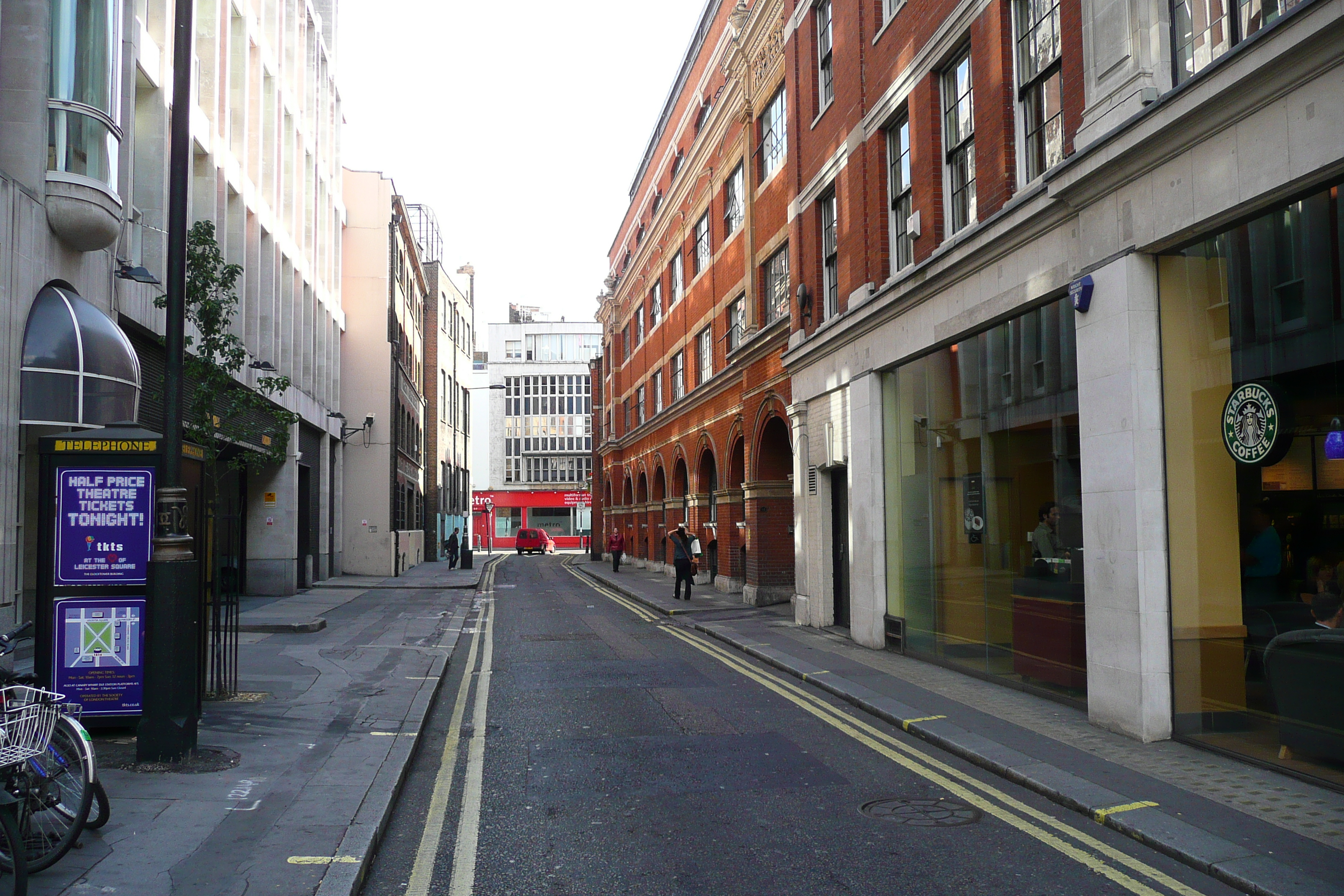 Picture United Kingdom London Wardour Street 2007-09 42 - Center Wardour Street