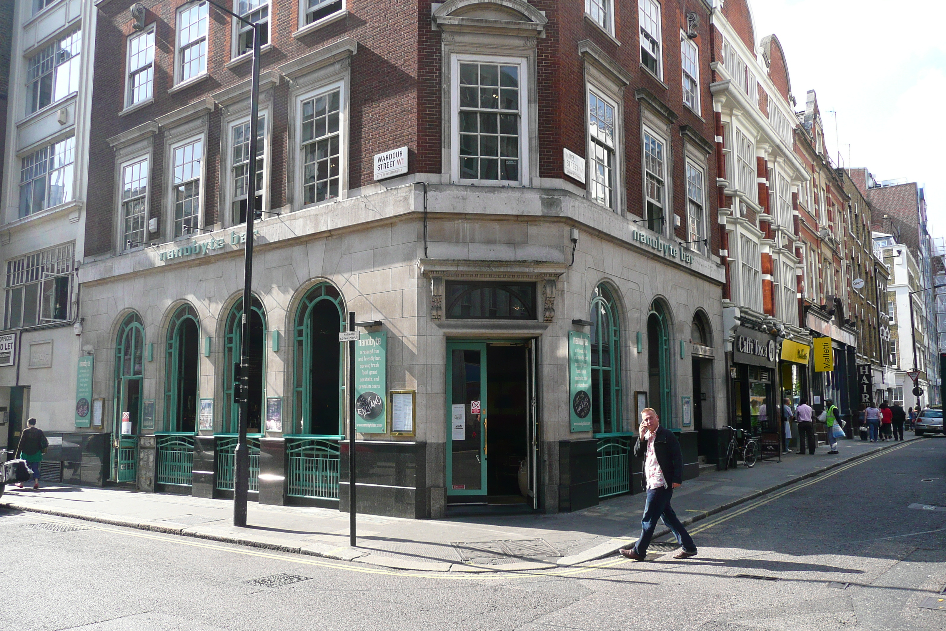 Picture United Kingdom London Wardour Street 2007-09 32 - Discovery Wardour Street