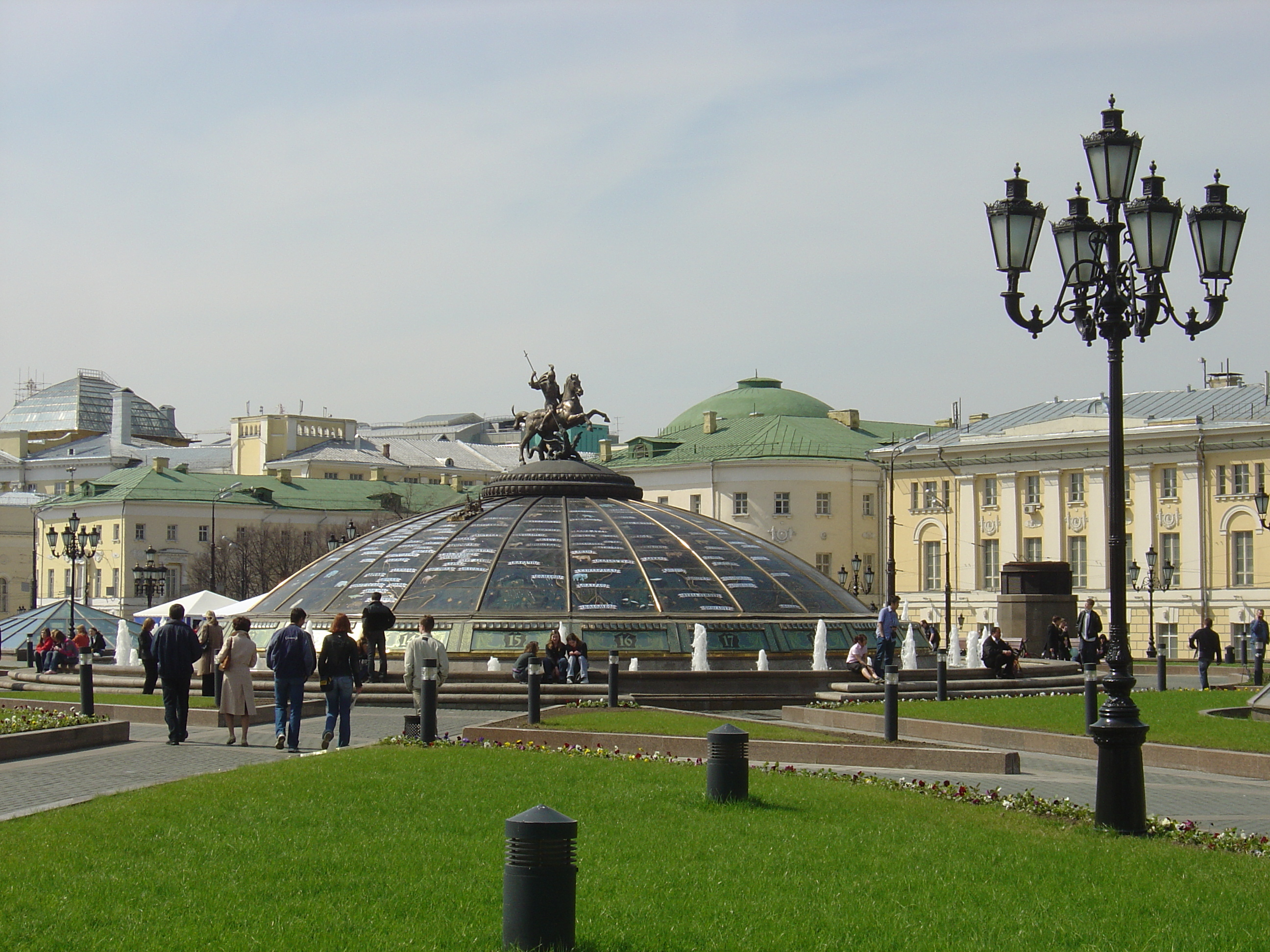 Picture Russia Moscow Red Square 2005-04 96 - Journey Red Square