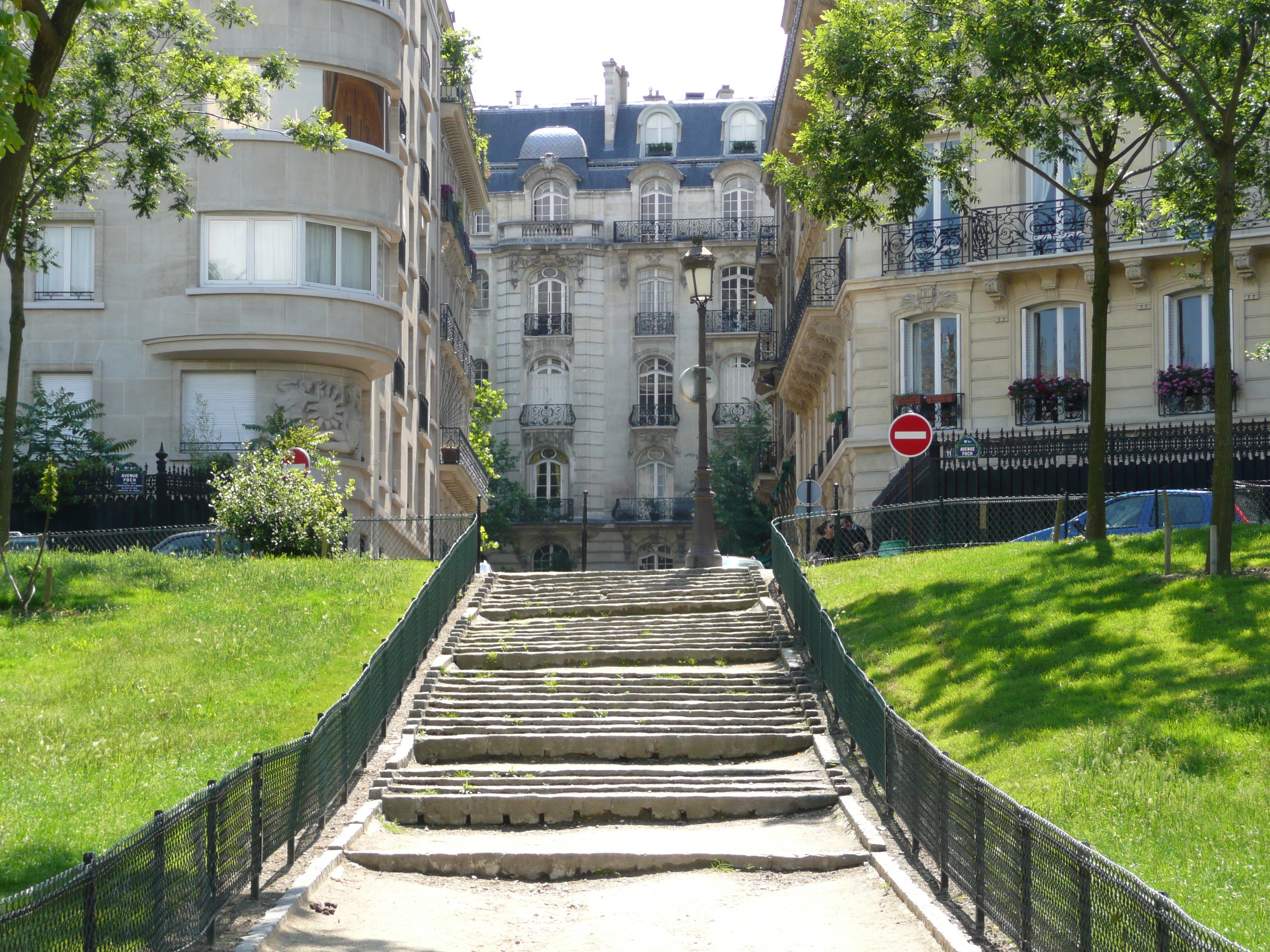 Picture France Paris Avenue Foch 2007-06 200 - Recreation Avenue Foch