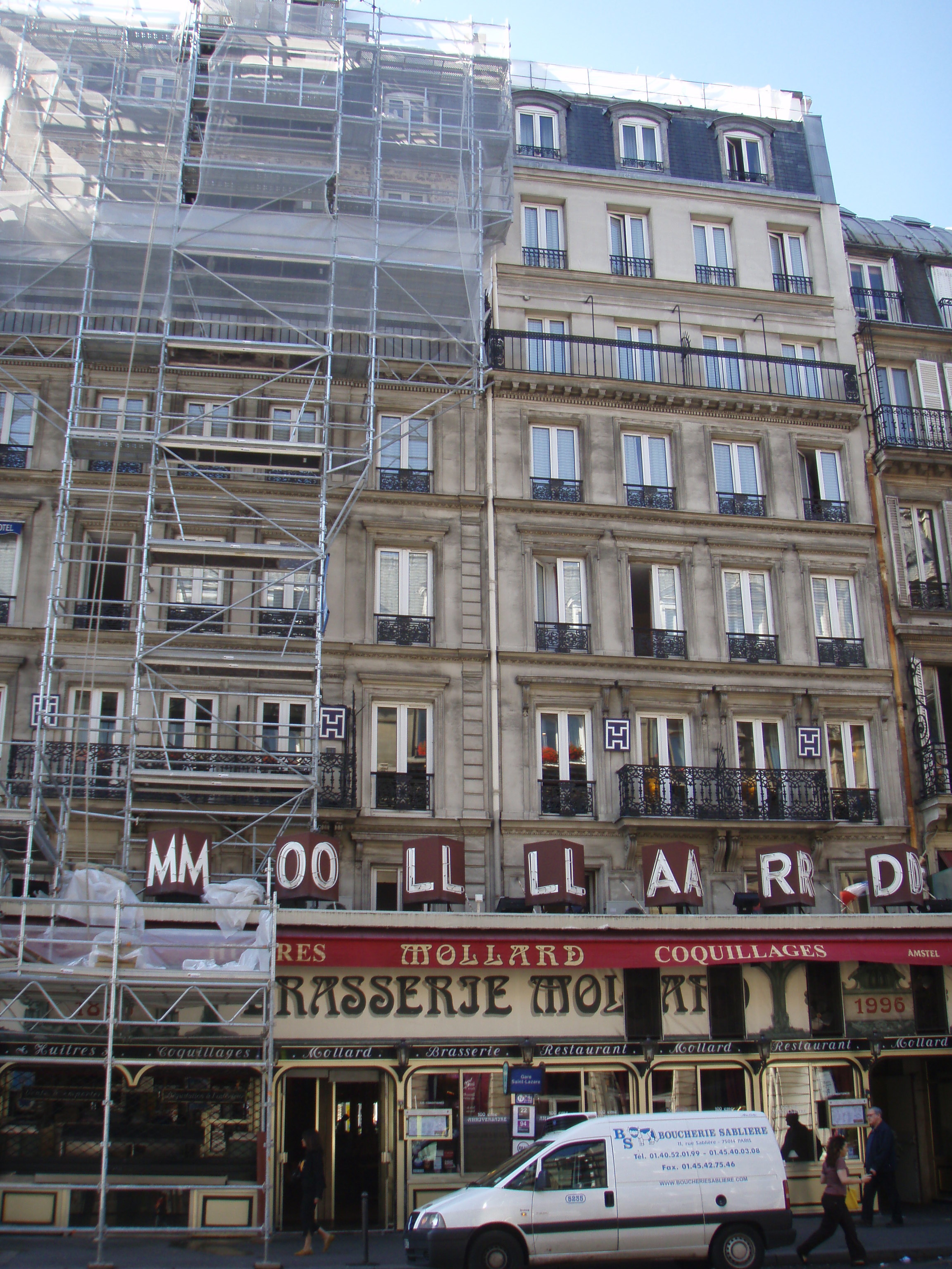 Picture France Paris Gare St Lazarre 2007-07 25 - Tours Gare St Lazarre