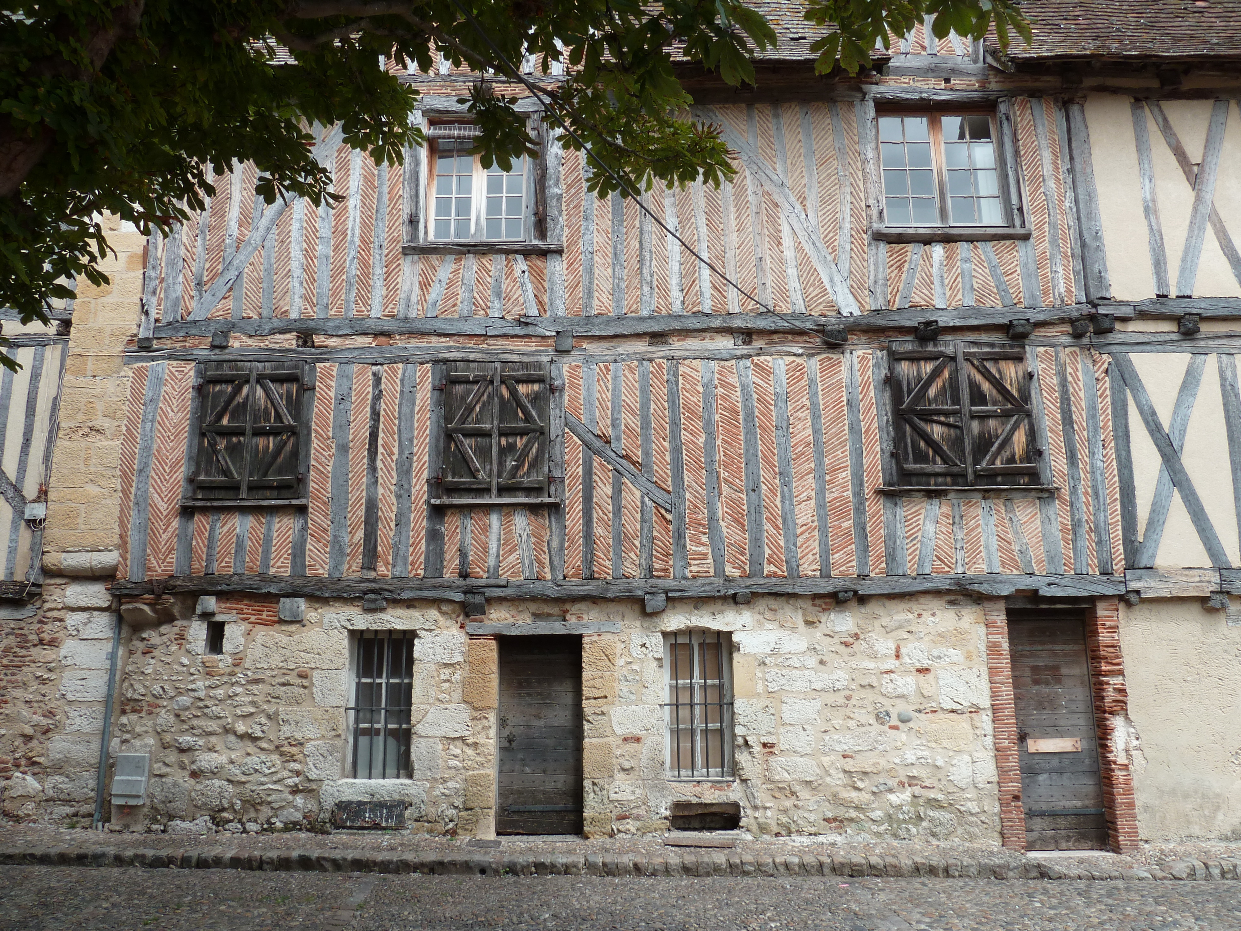 Picture France Bergerac 2010-08 58 - Tours Bergerac