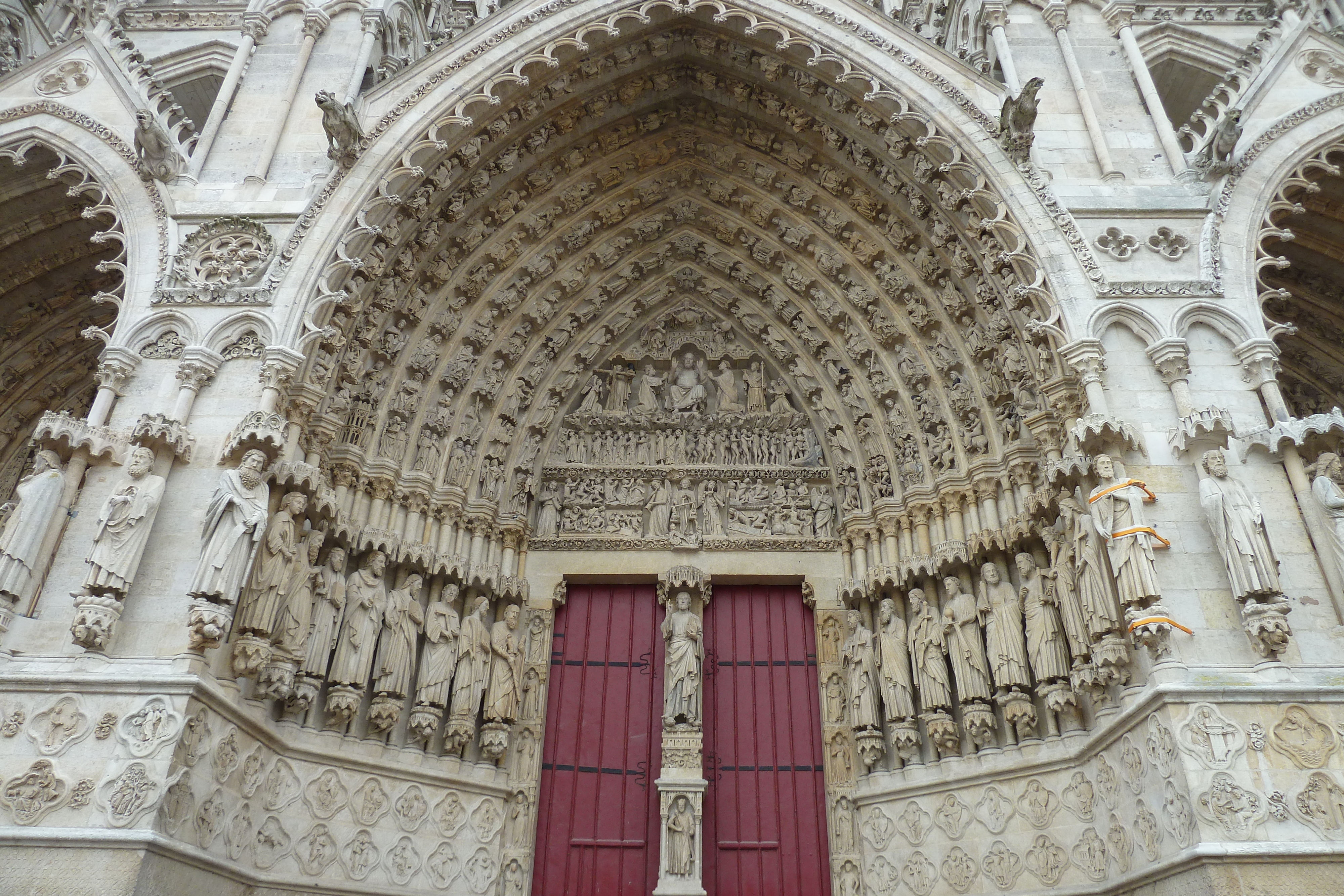 Picture France Amiens 2011-07 19 - Tour Amiens