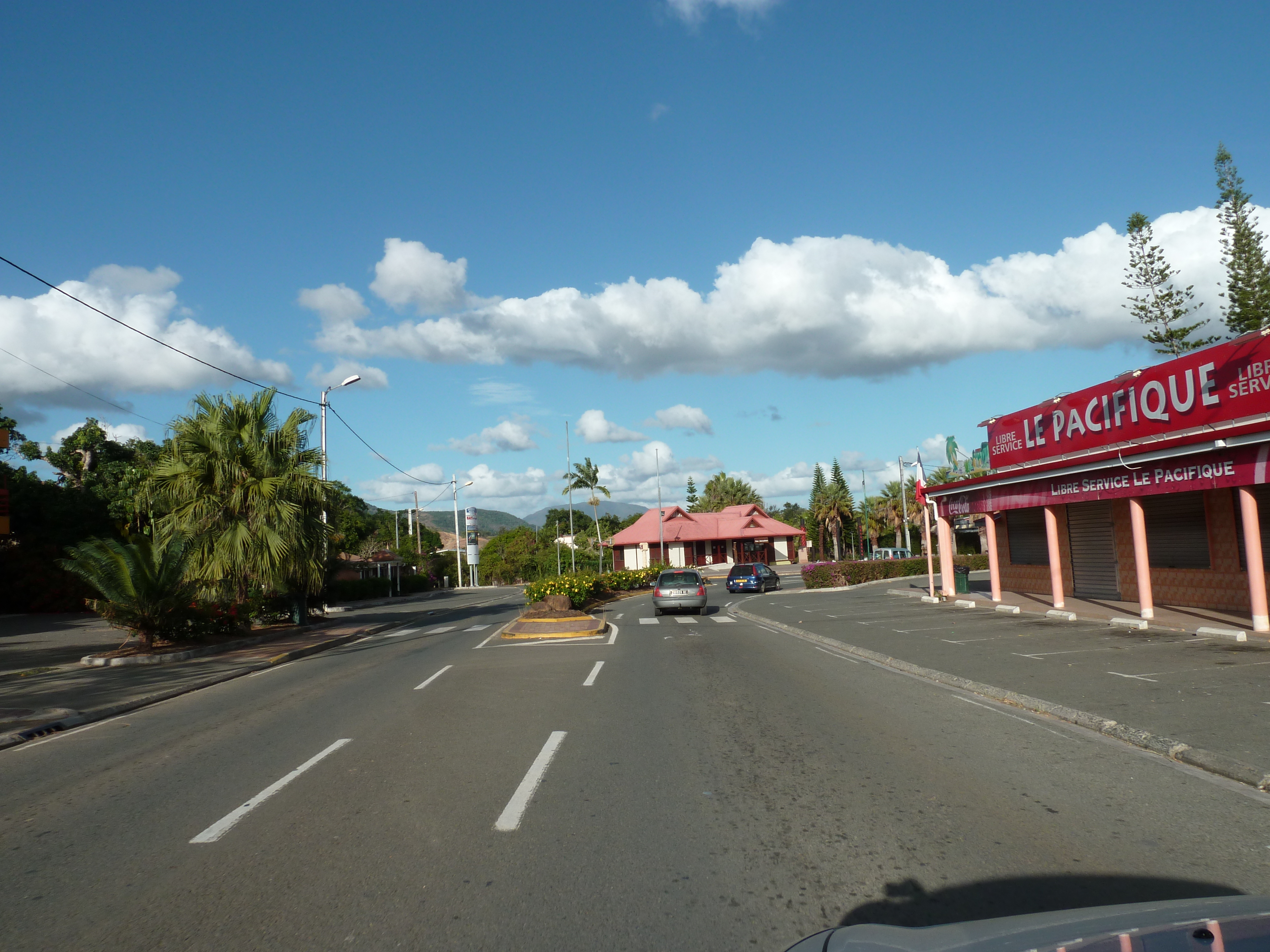 Picture New Caledonia Canala to La Foa road 2010-05 38 - Center Canala to La Foa road