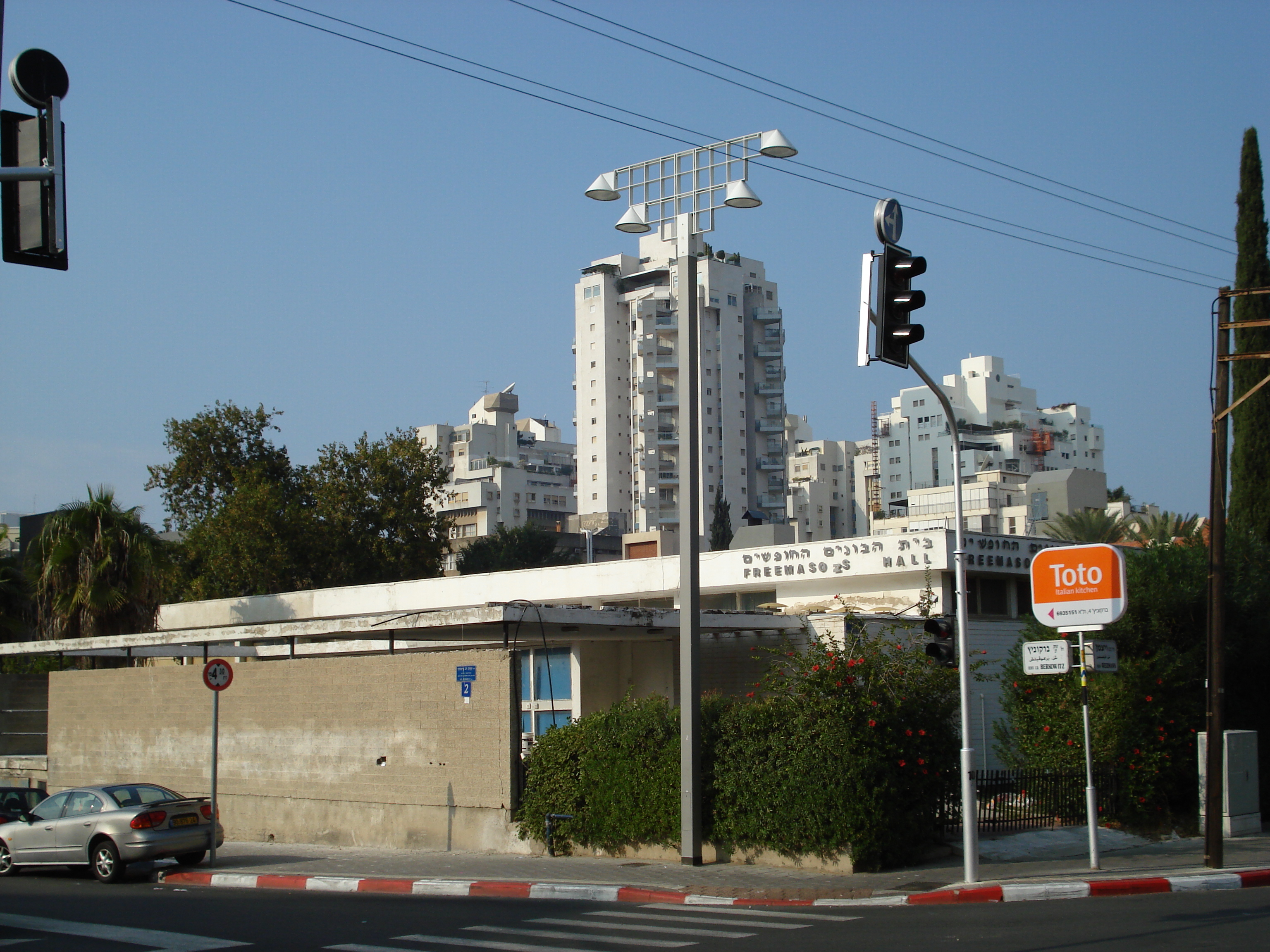 Picture Israel Tel Aviv 2006-12 2 - History Tel Aviv