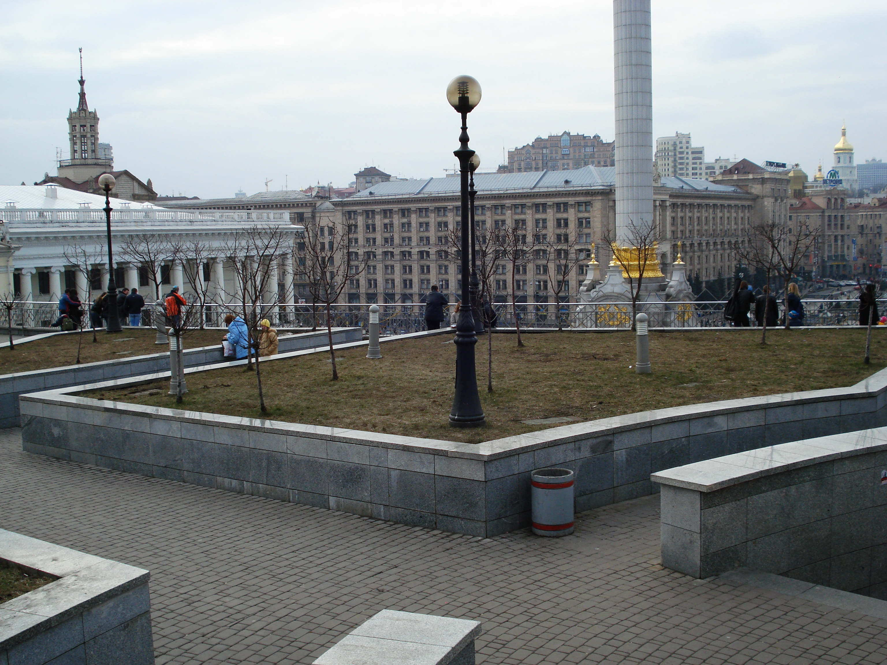 Picture Ukraine Kiev Kreschatyk Street 2007-03 11 - Around Kreschatyk Street