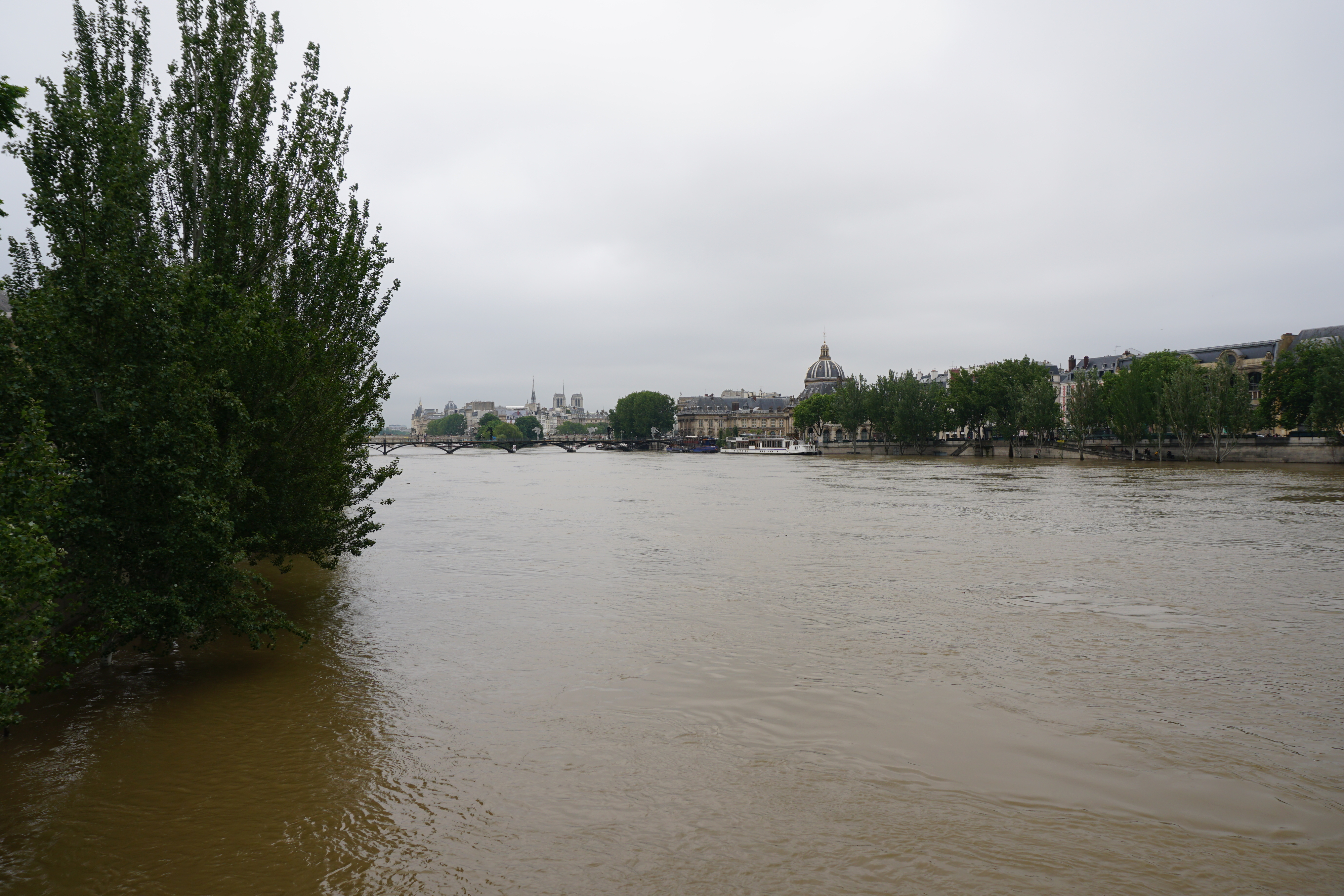 Picture France Paris Seine river 2016-06 13 - Journey Seine river