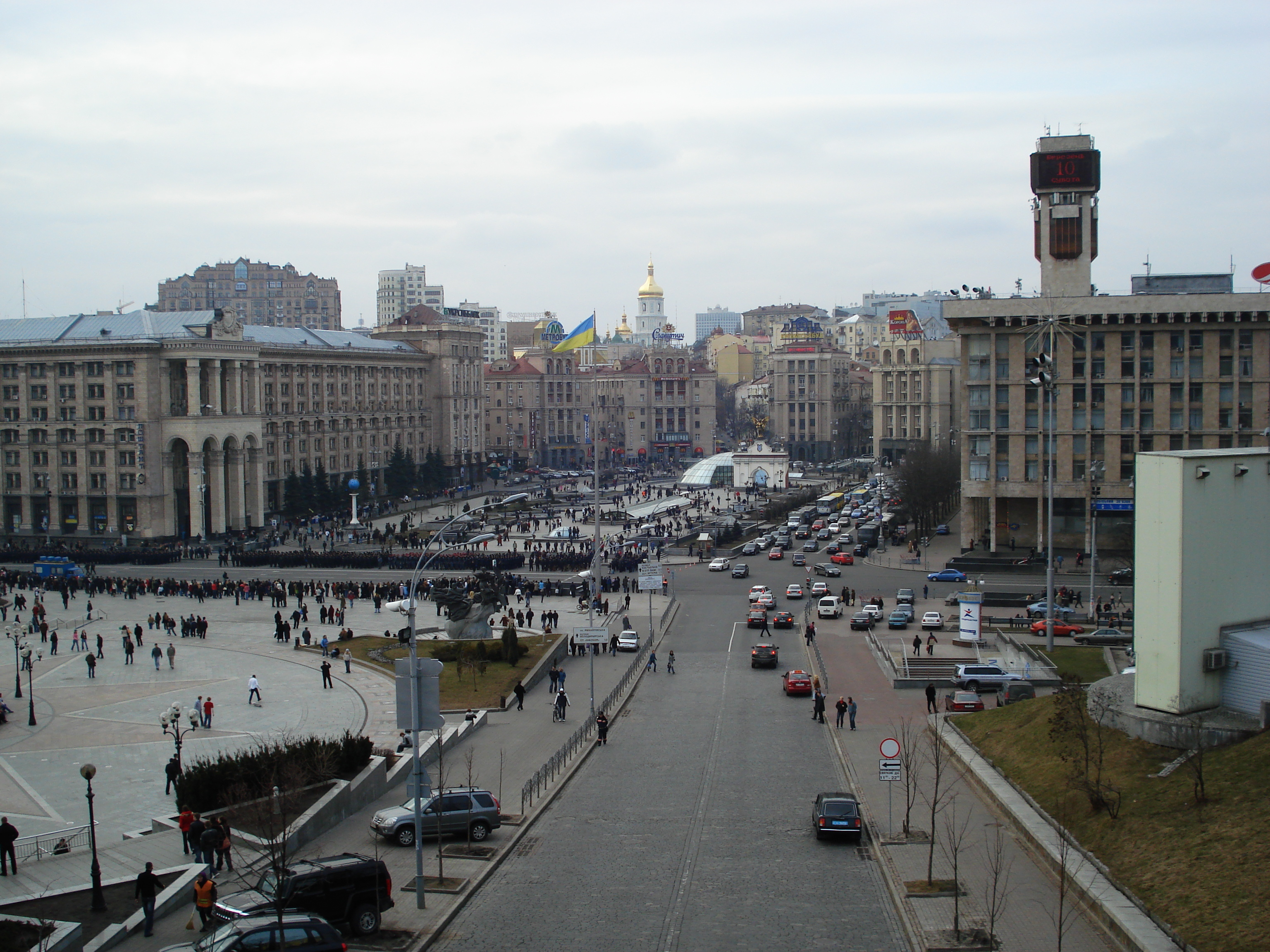 Picture Ukraine Kiev Kreschatyk Street 2007-03 39 - Tour Kreschatyk Street