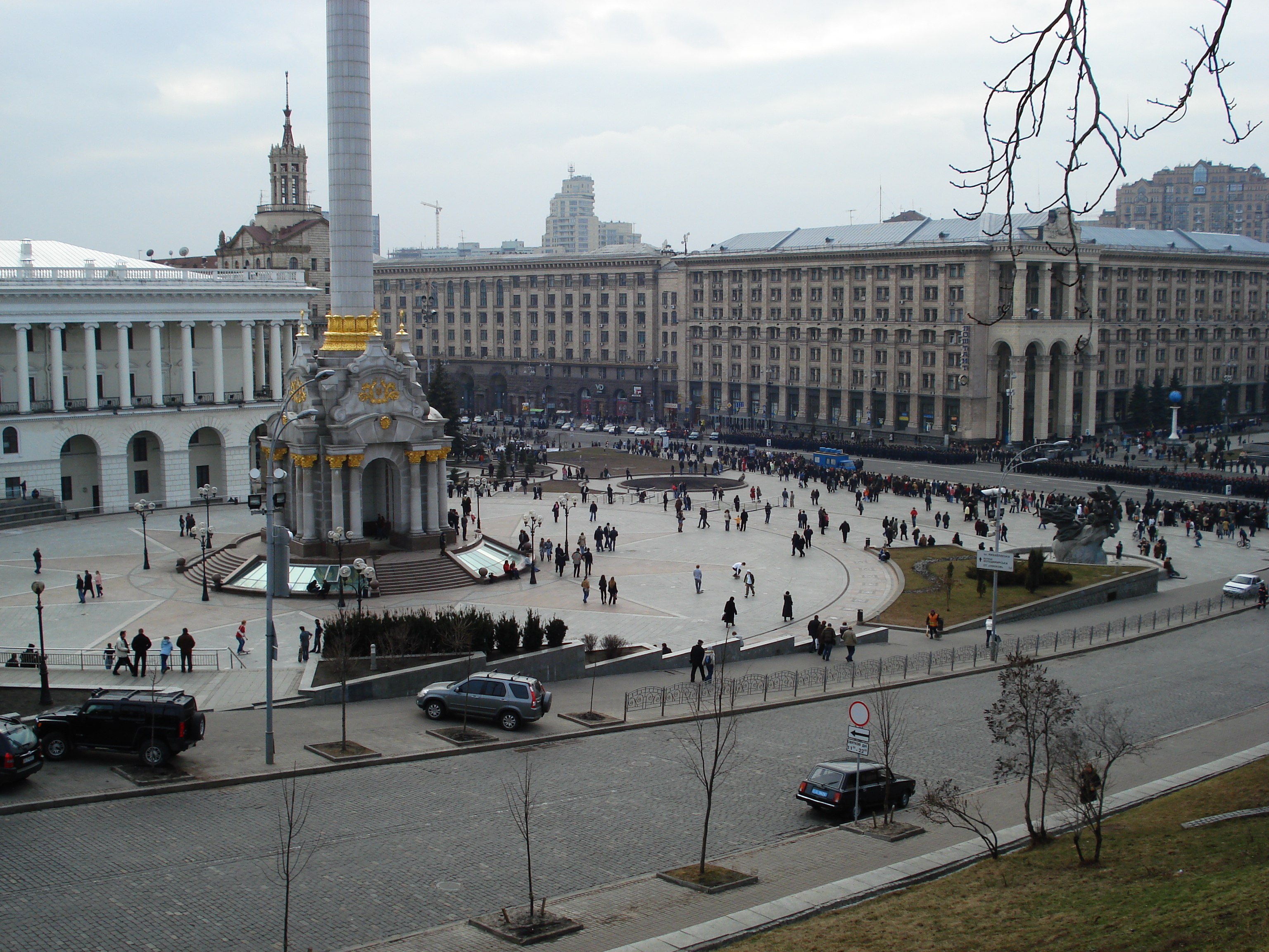 Picture Ukraine Kiev Kreschatyk Street 2007-03 21 - Around Kreschatyk Street