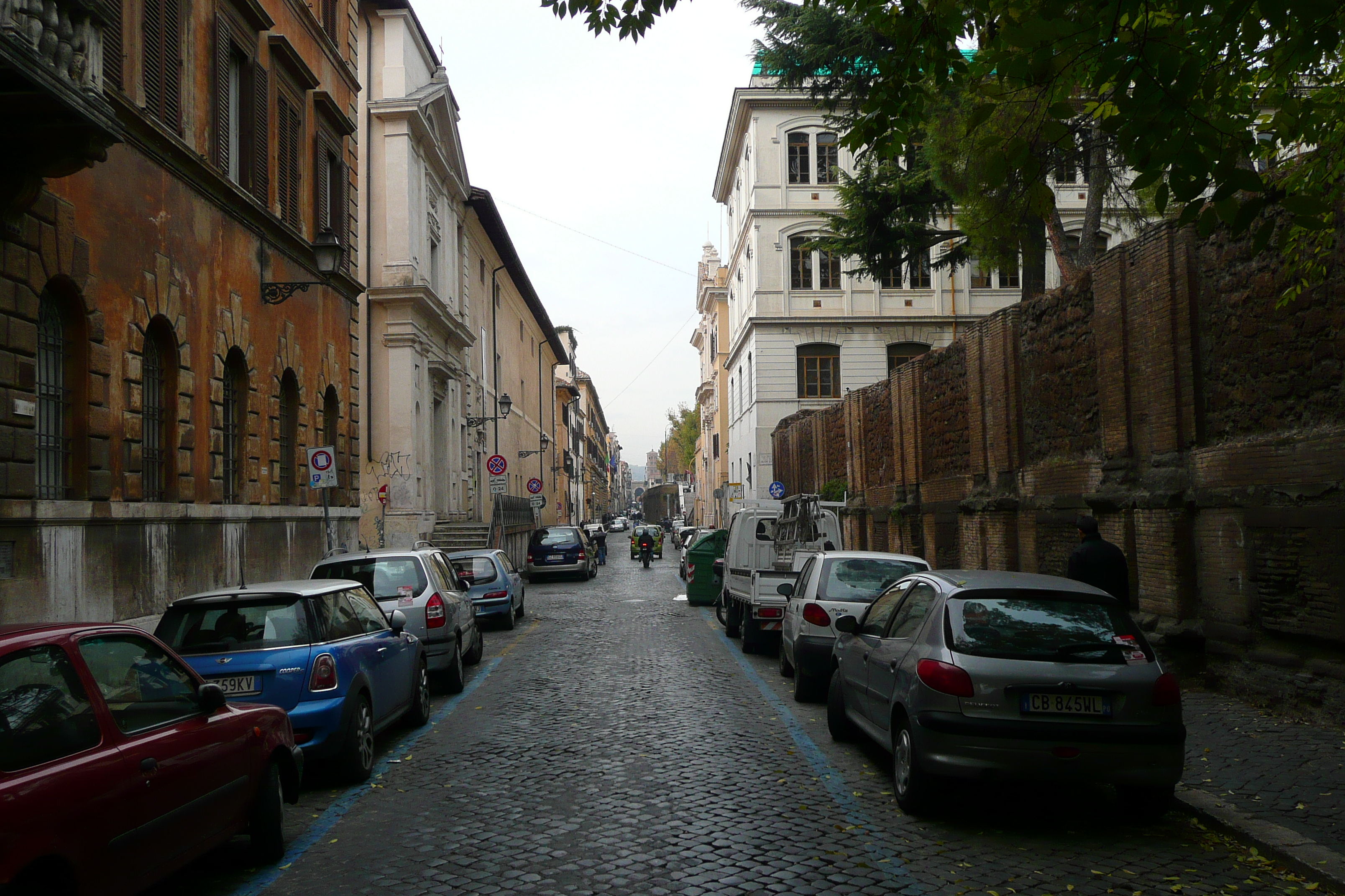 Picture Italy Rome Via della Lungara 2007-11 10 - Center Via della Lungara